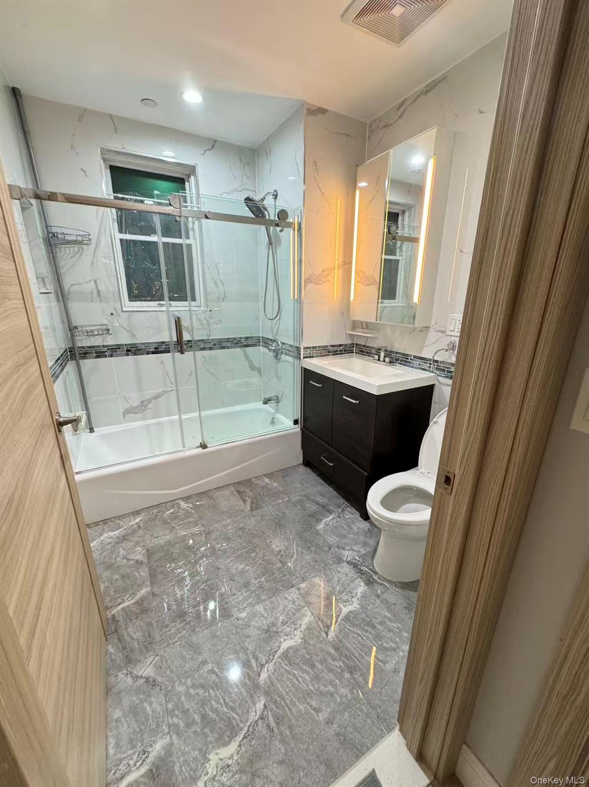 31-12 38th Avenue # 3B, Long Island City, NY 11101