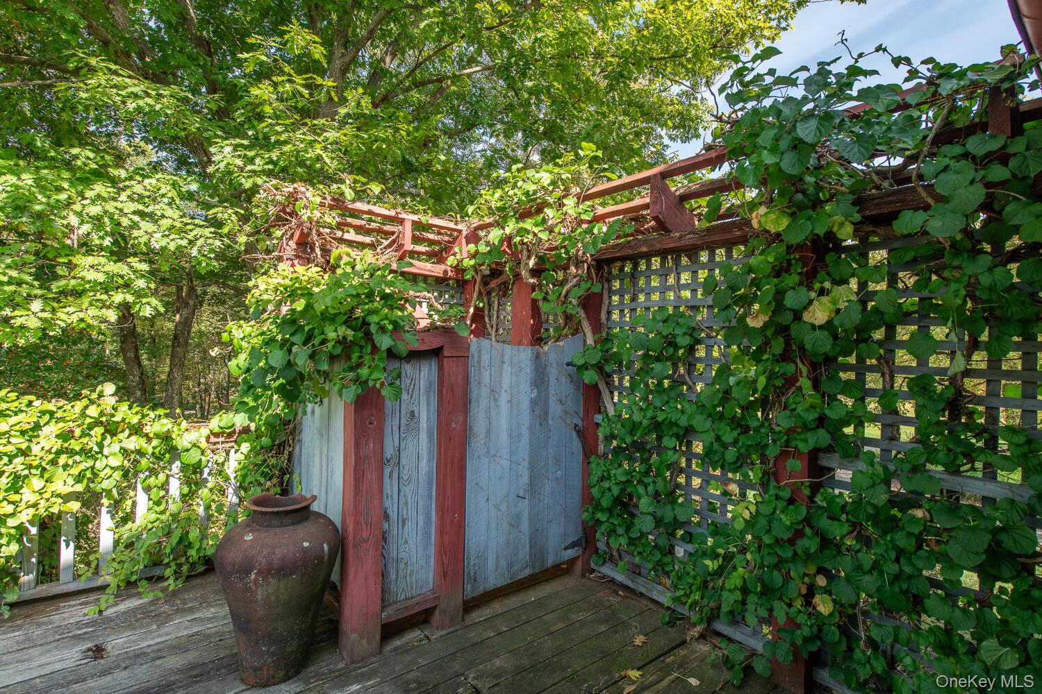 926 Turkey Hill Road, Red Hook, NY 12571