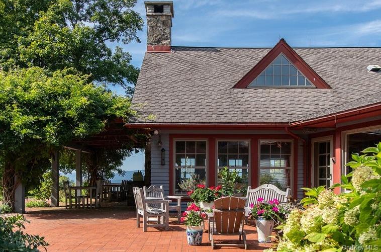 926 Turkey Hill Road, Red Hook, NY 12571