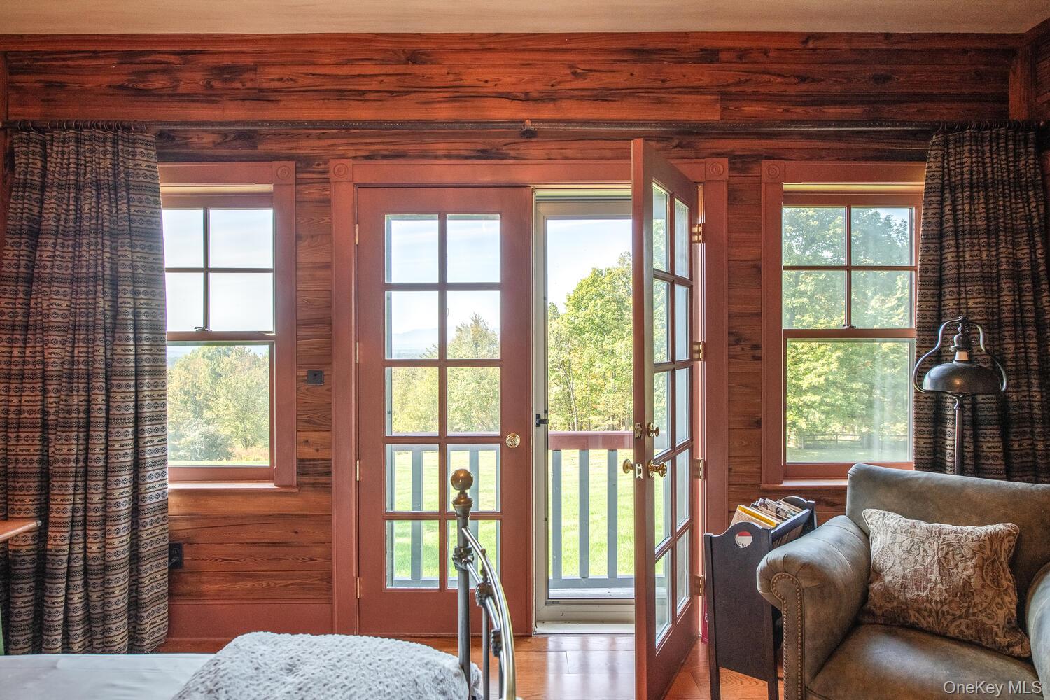 926 Turkey Hill Road, Red Hook, NY 12571