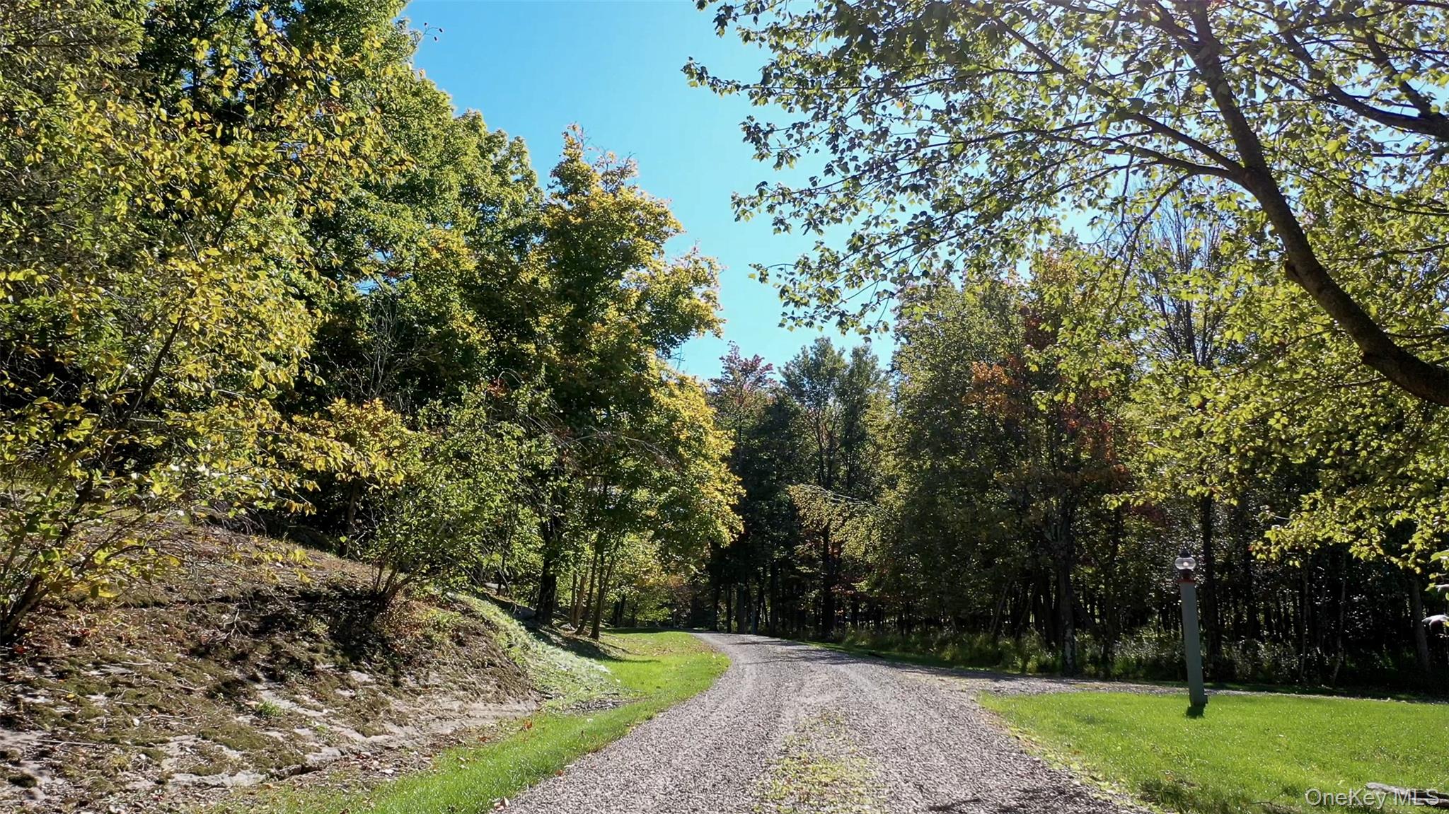 926 Turkey Hill Road, Red Hook, NY 12571