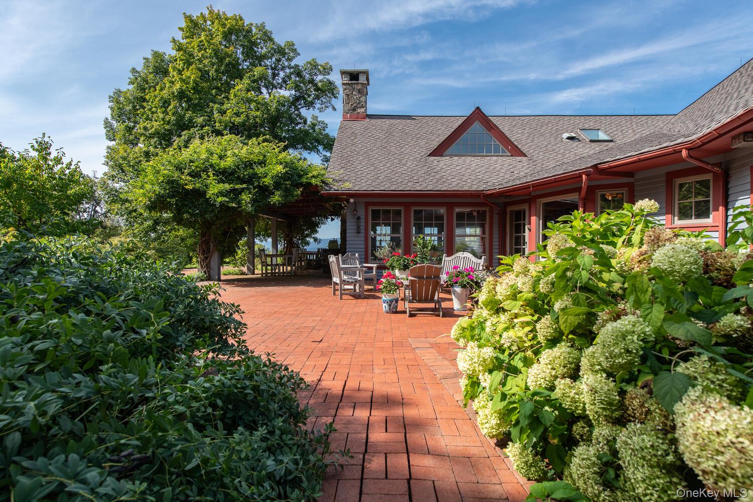 926 Turkey Hill Road, Red Hook, NY 12571