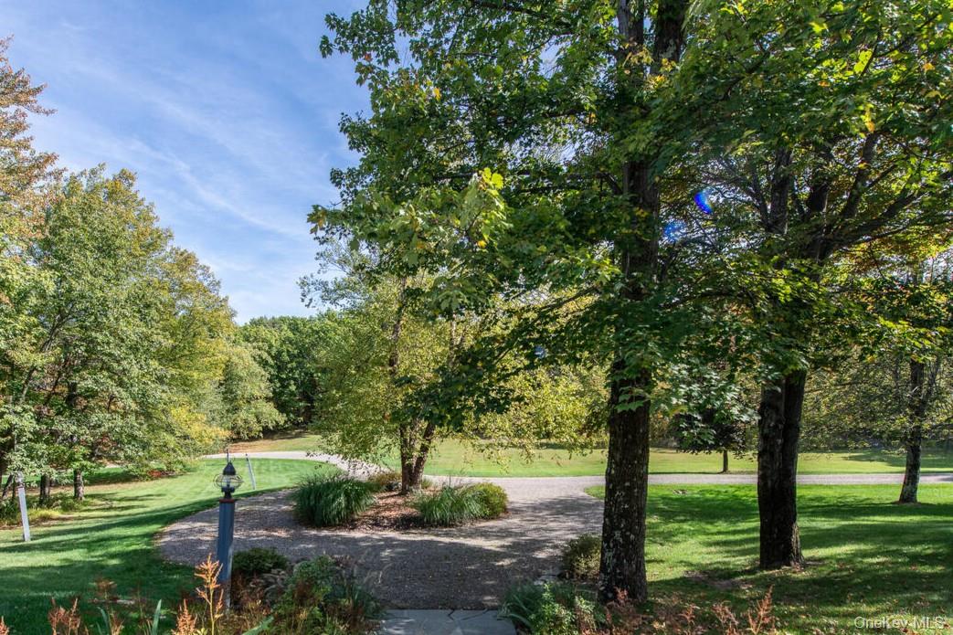 926 Turkey Hill Road, Red Hook, NY 12571