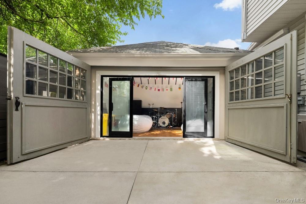 51 De Koven Court, Brooklyn, NY 11230