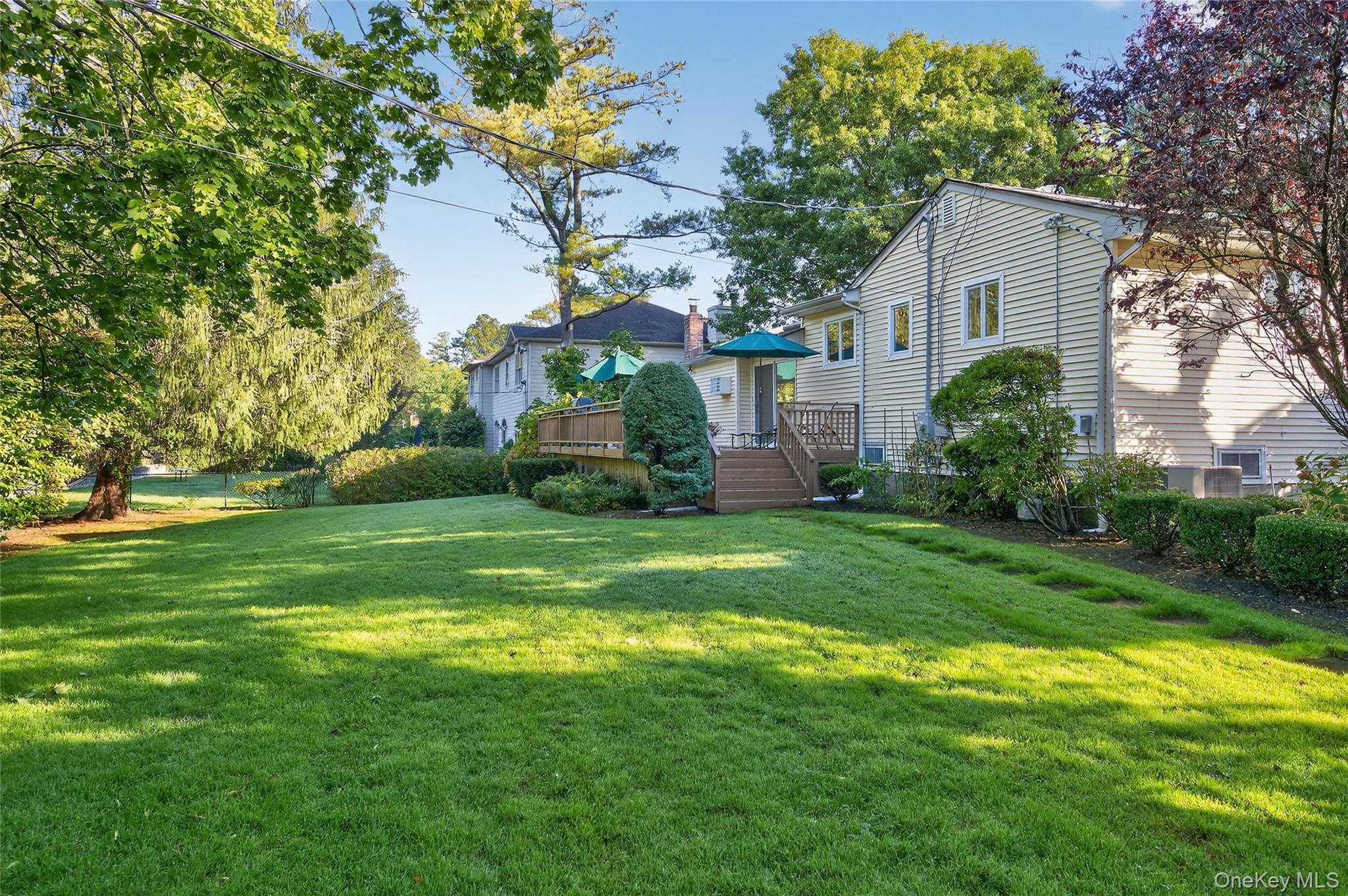 80 Walnut Drive, East Hills, NY 11576