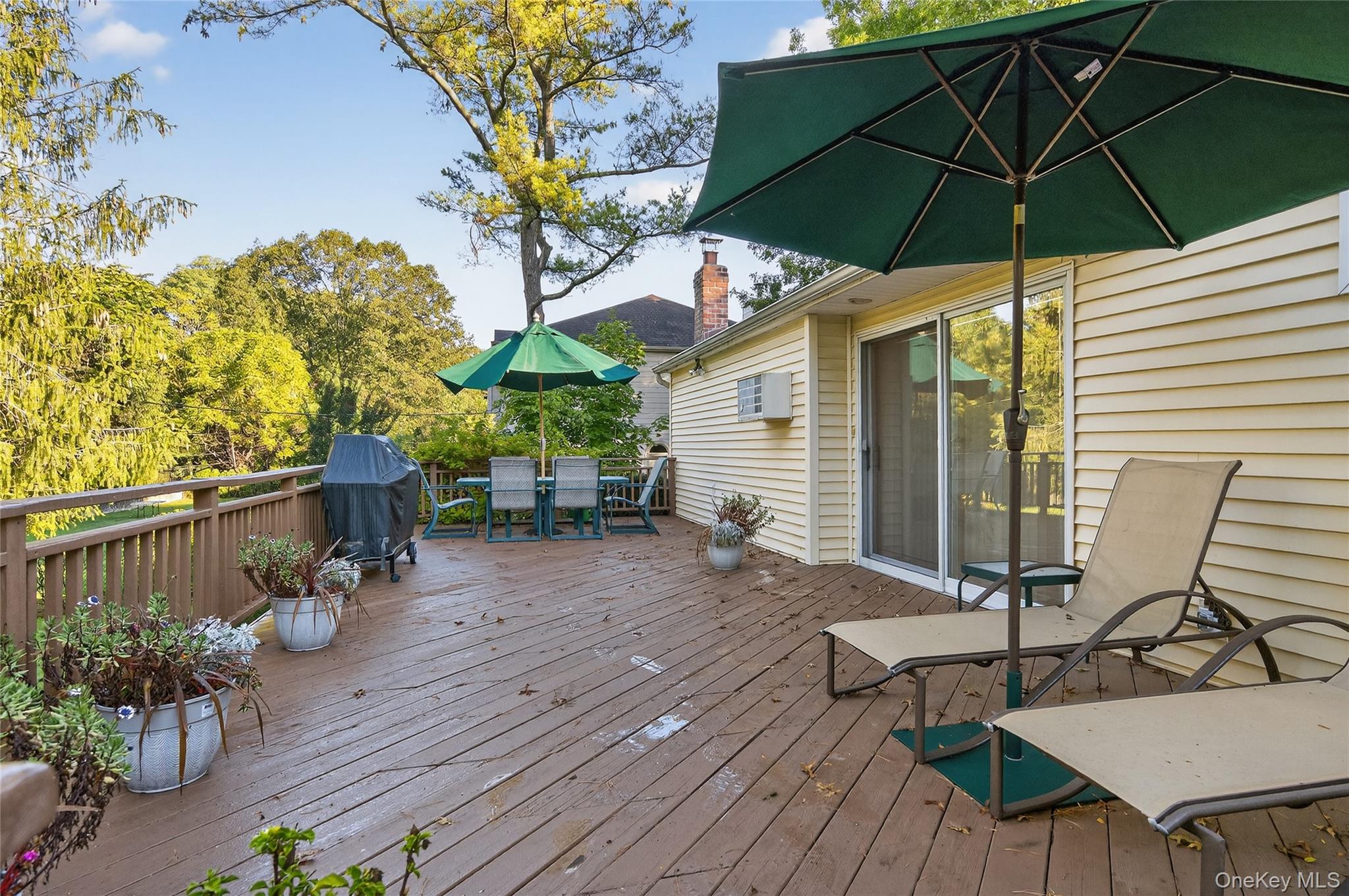 80 Walnut Drive, East Hills, NY 11576