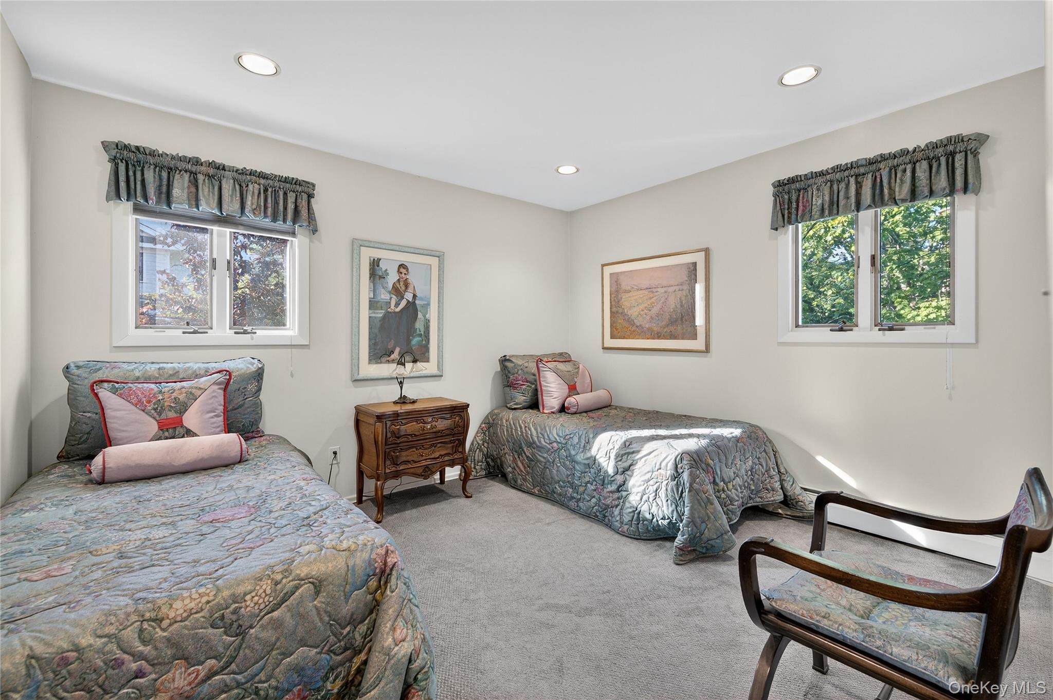 80 Walnut Drive, East Hills, NY 11576