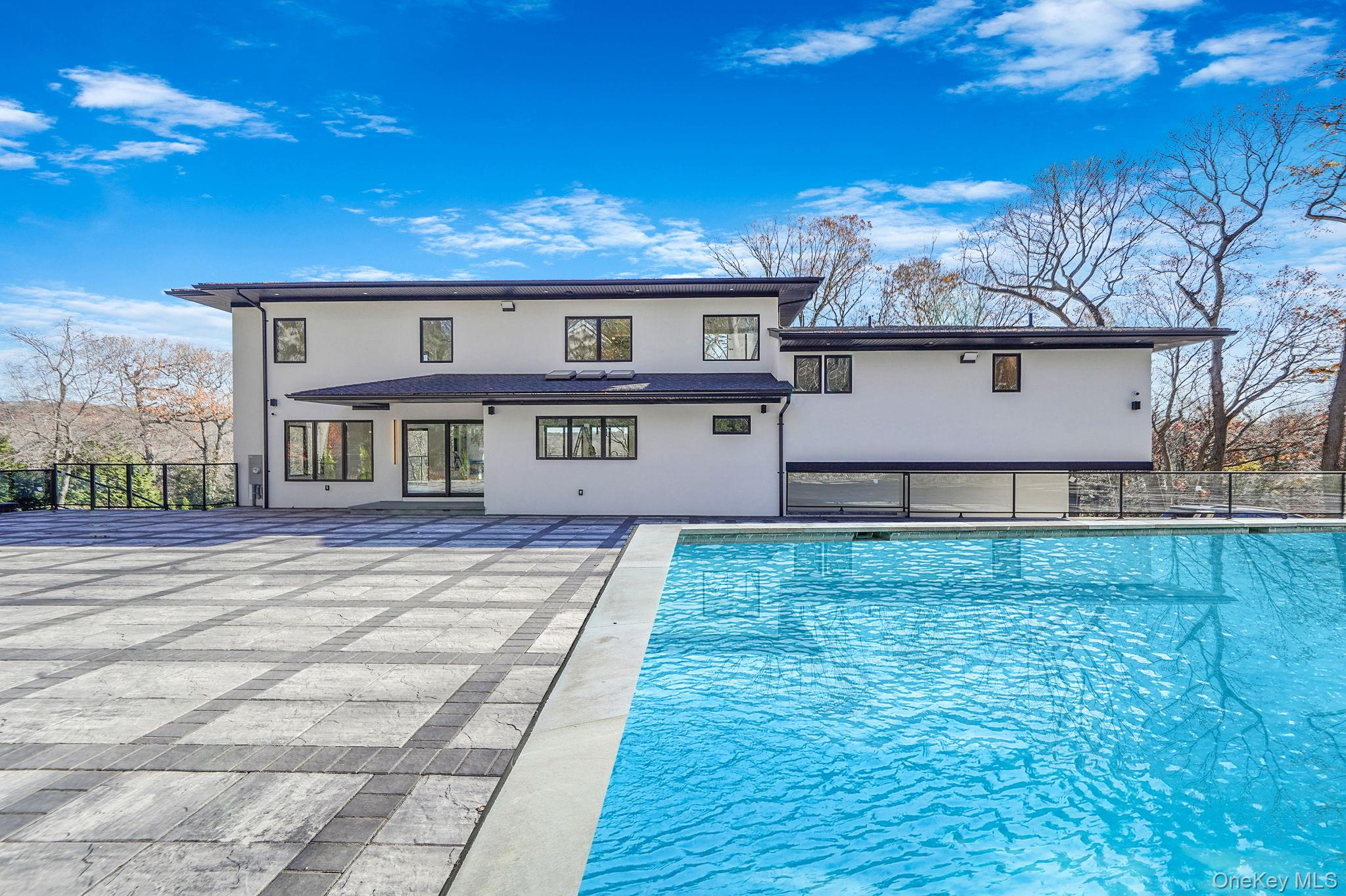 7 Riverview Terrace, Smithtown, NY 11787