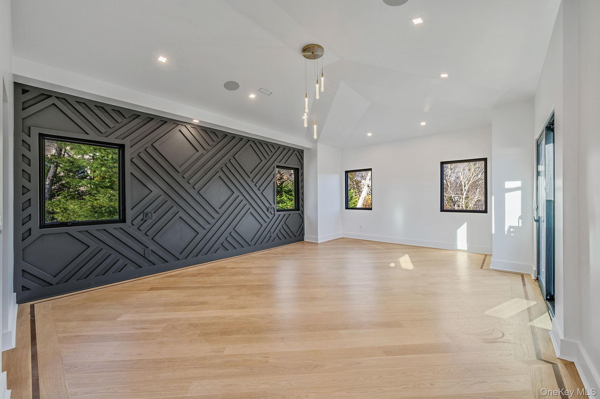 7 Riverview Terrace, Smithtown, NY 11787