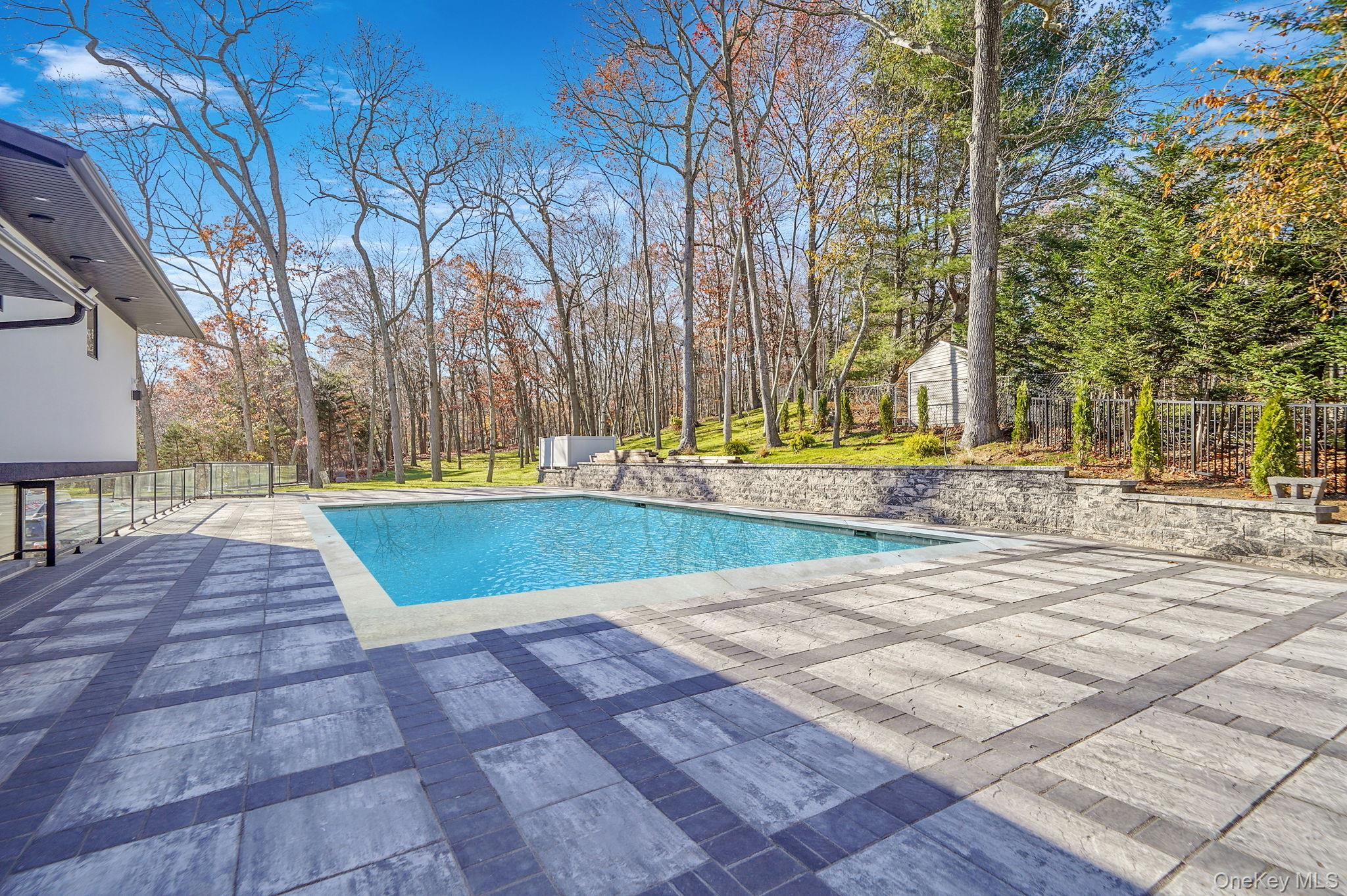 7 Riverview Terrace, Smithtown, NY 11787