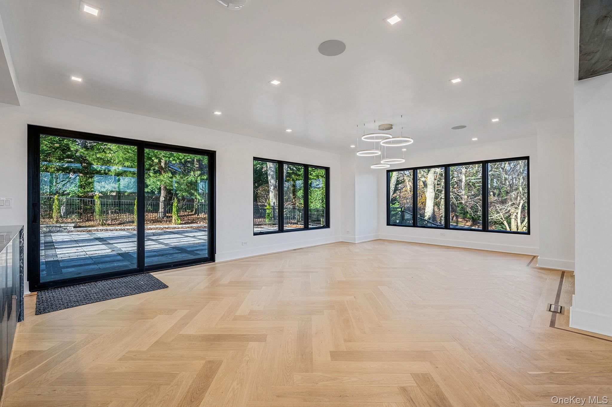 7 Riverview Terrace, Smithtown, NY 11787