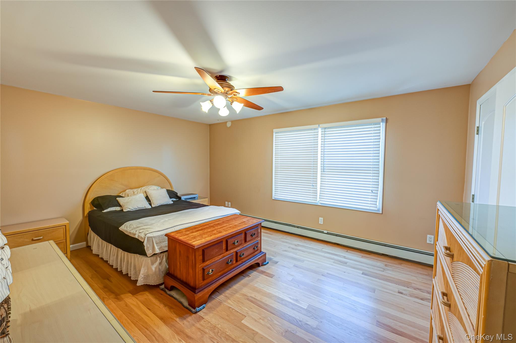 81 Kenwood Drive, Bohemia, NY 11716