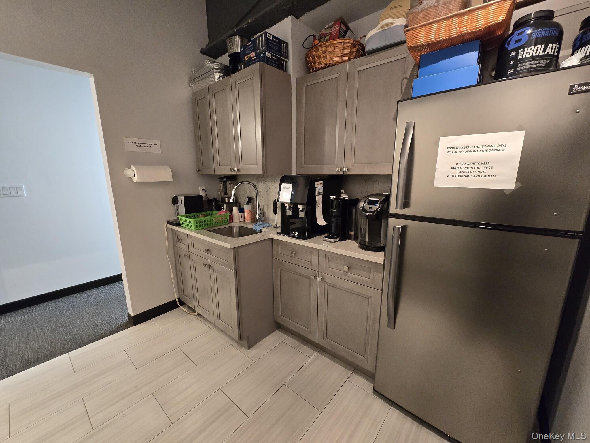 2409 41st Avenue, Astoria, NY 11101