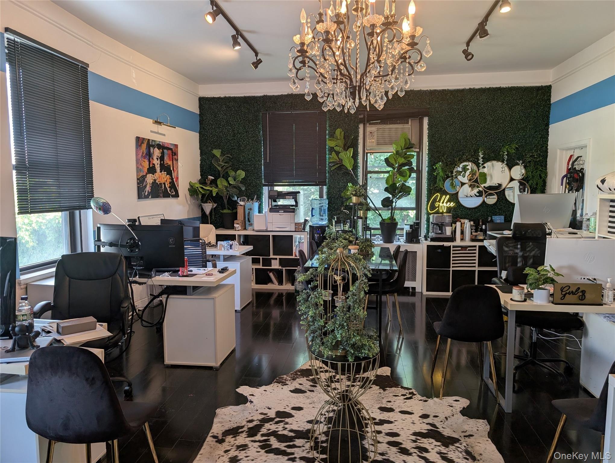 22-45 31st St 31 Street, Astoria, NY 11105