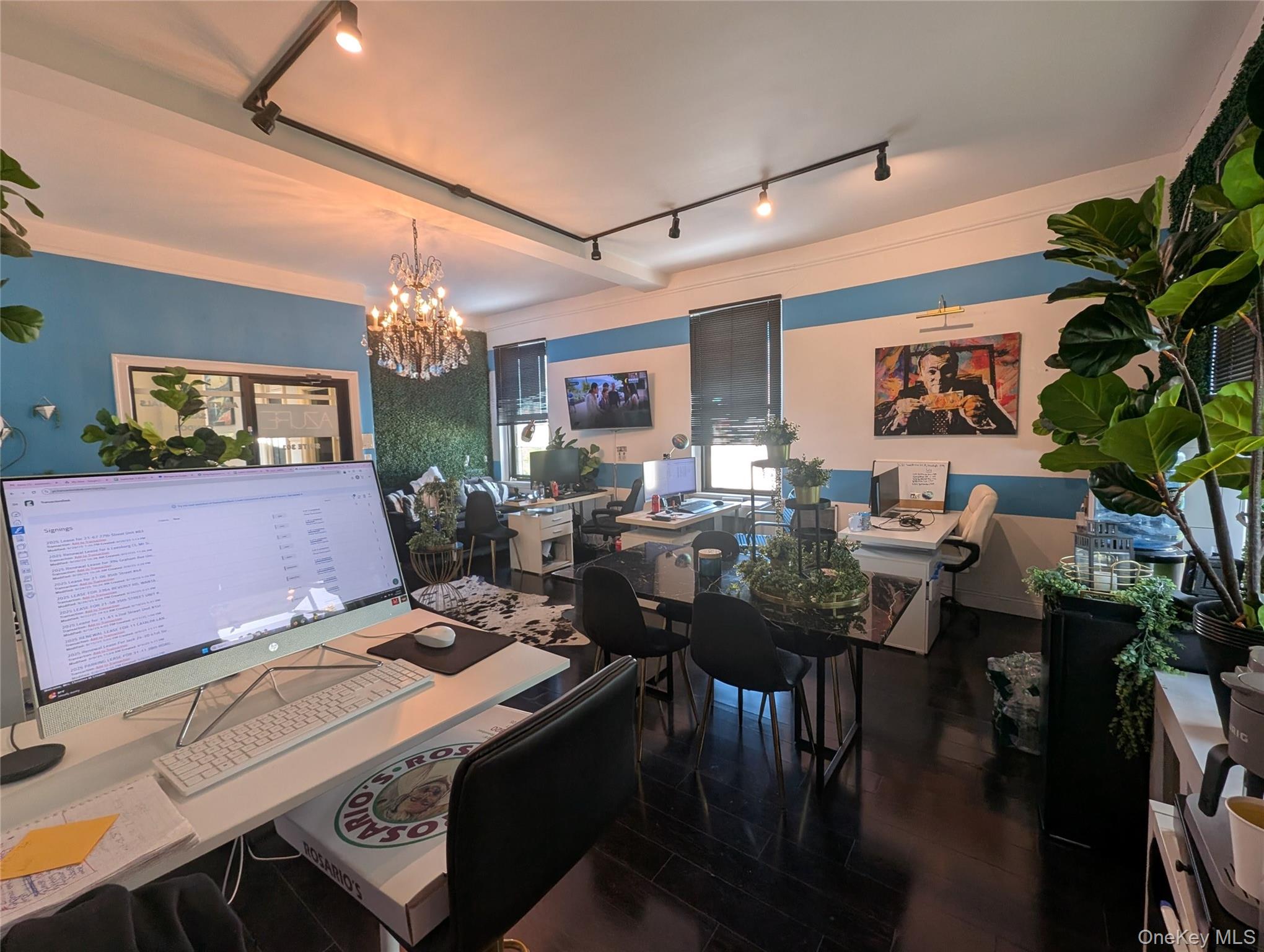 22-45 31st St 31 Street, Astoria, NY 11105