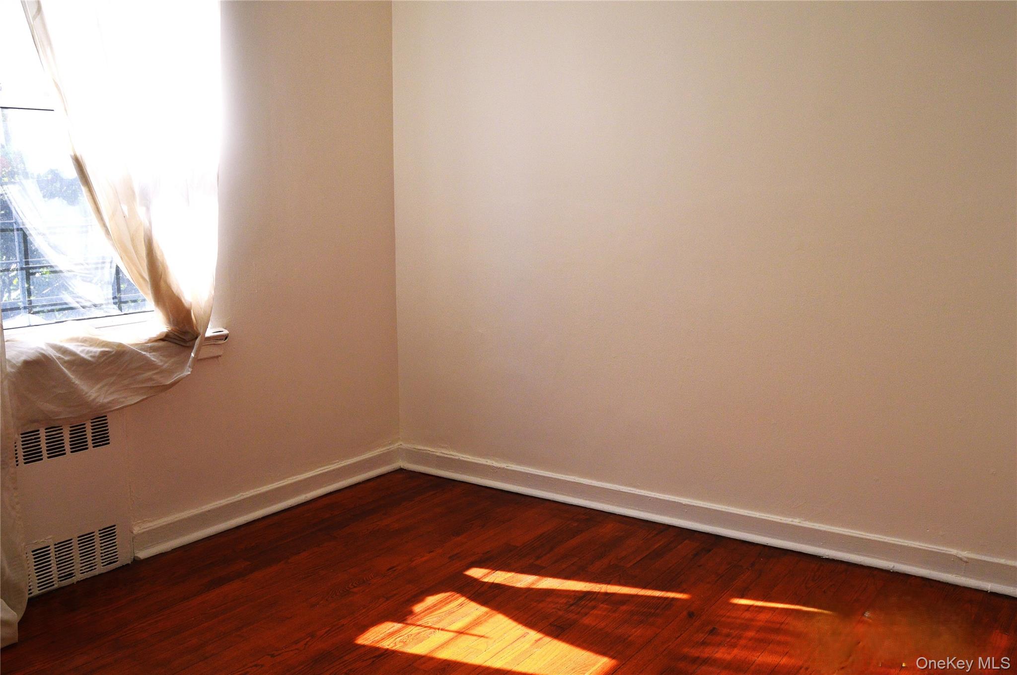 65-45 Yellowstone Boulevard # 2B, Forest Hills, NY 11375