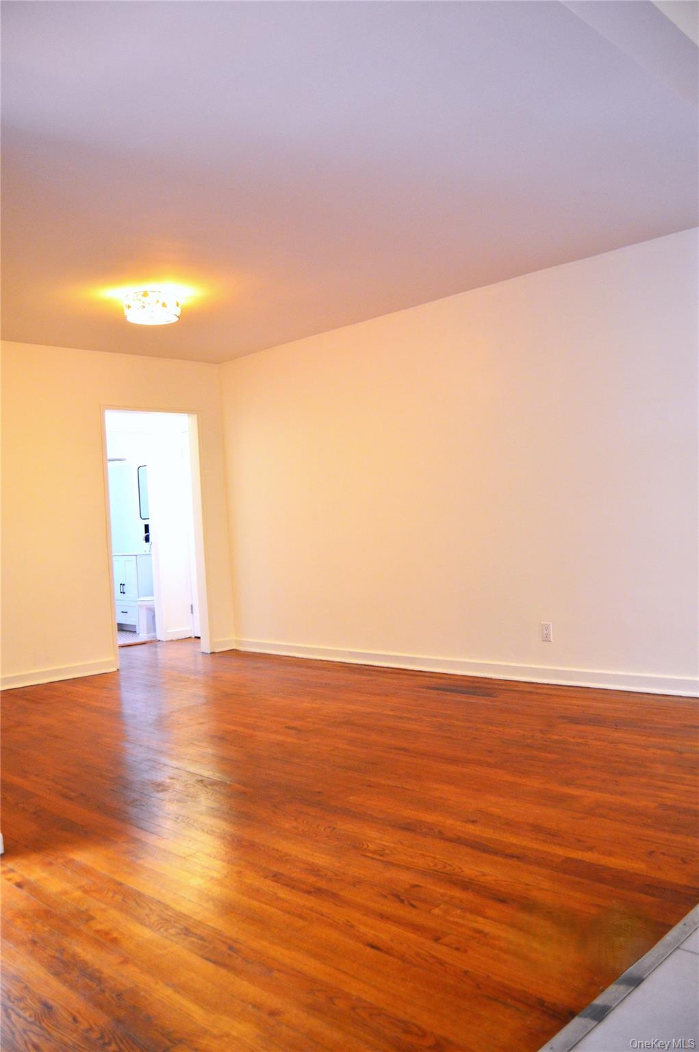 65-45 Yellowstone Boulevard # 2B, Forest Hills, NY 11375