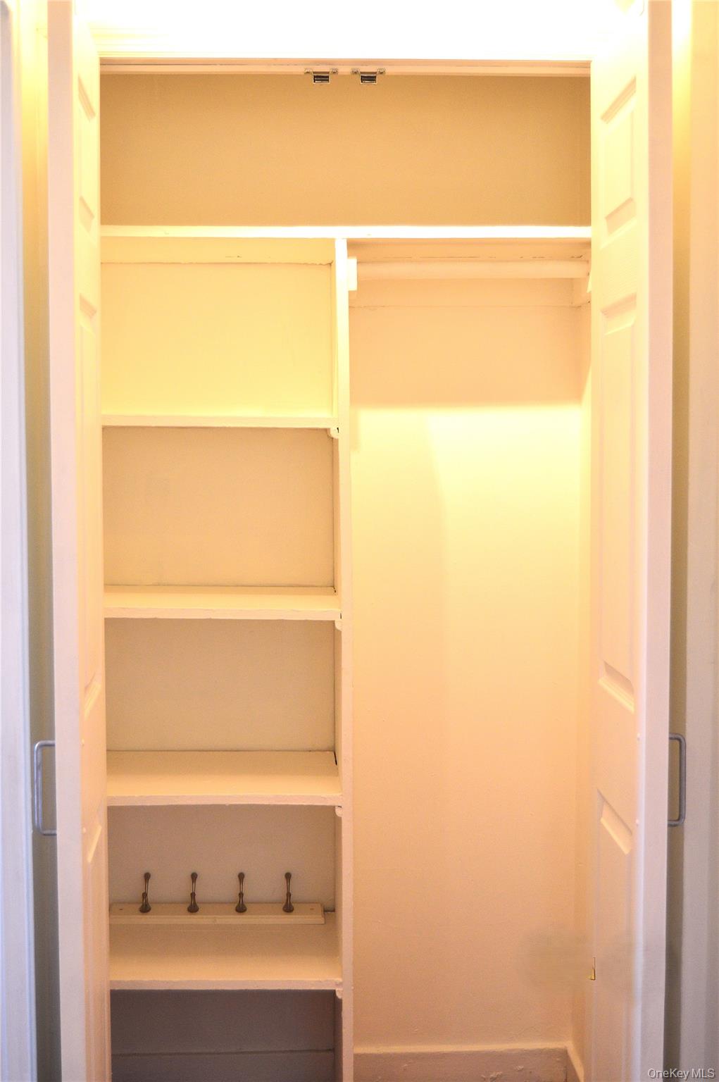 65-45 Yellowstone Boulevard # 2B, Forest Hills, NY 11375