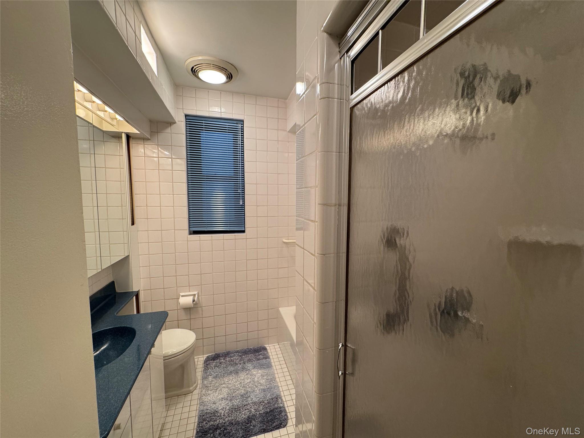 69-60 108th Street # 211, Forest Hills, NY 11375