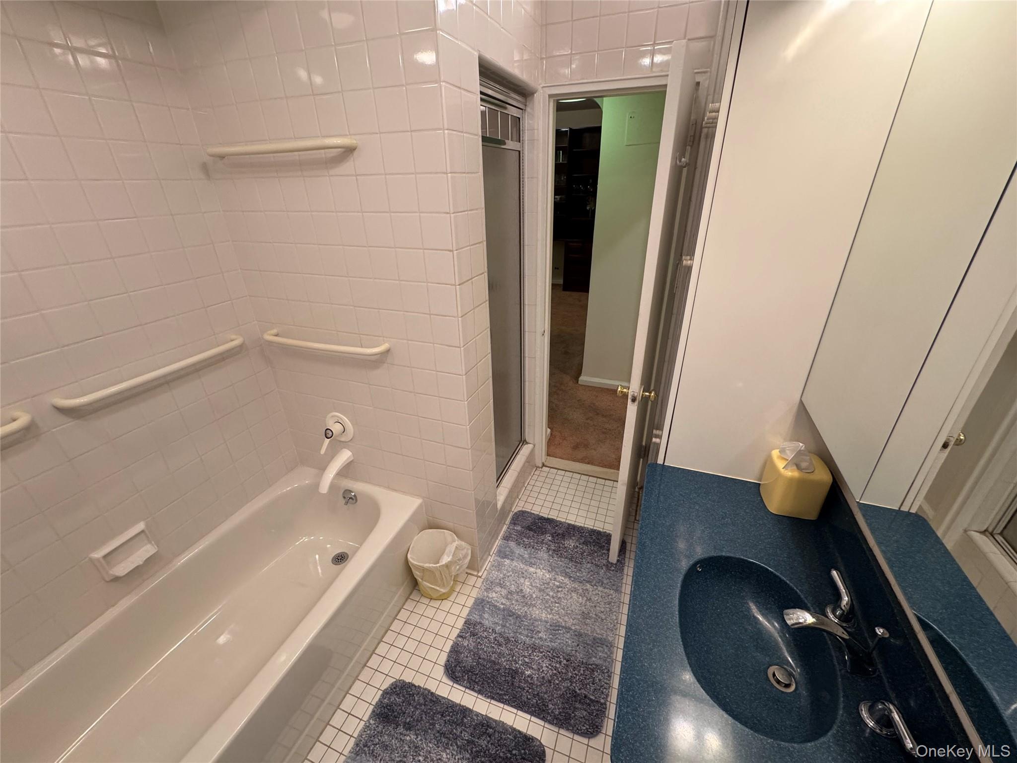 69-60 108th Street # 211, Forest Hills, NY 11375