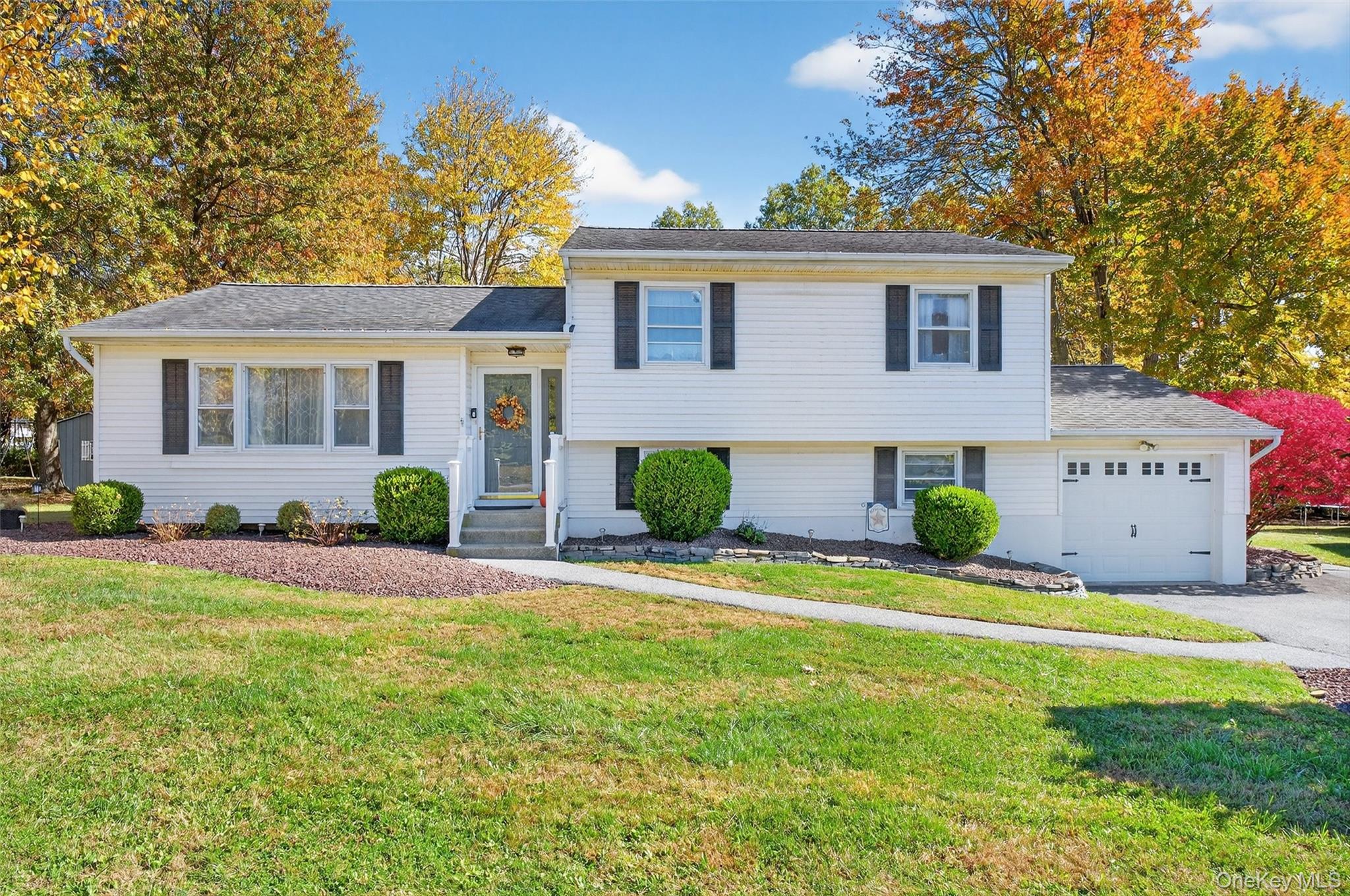 14 Somerset Drive, Washingtonville, NY 10992