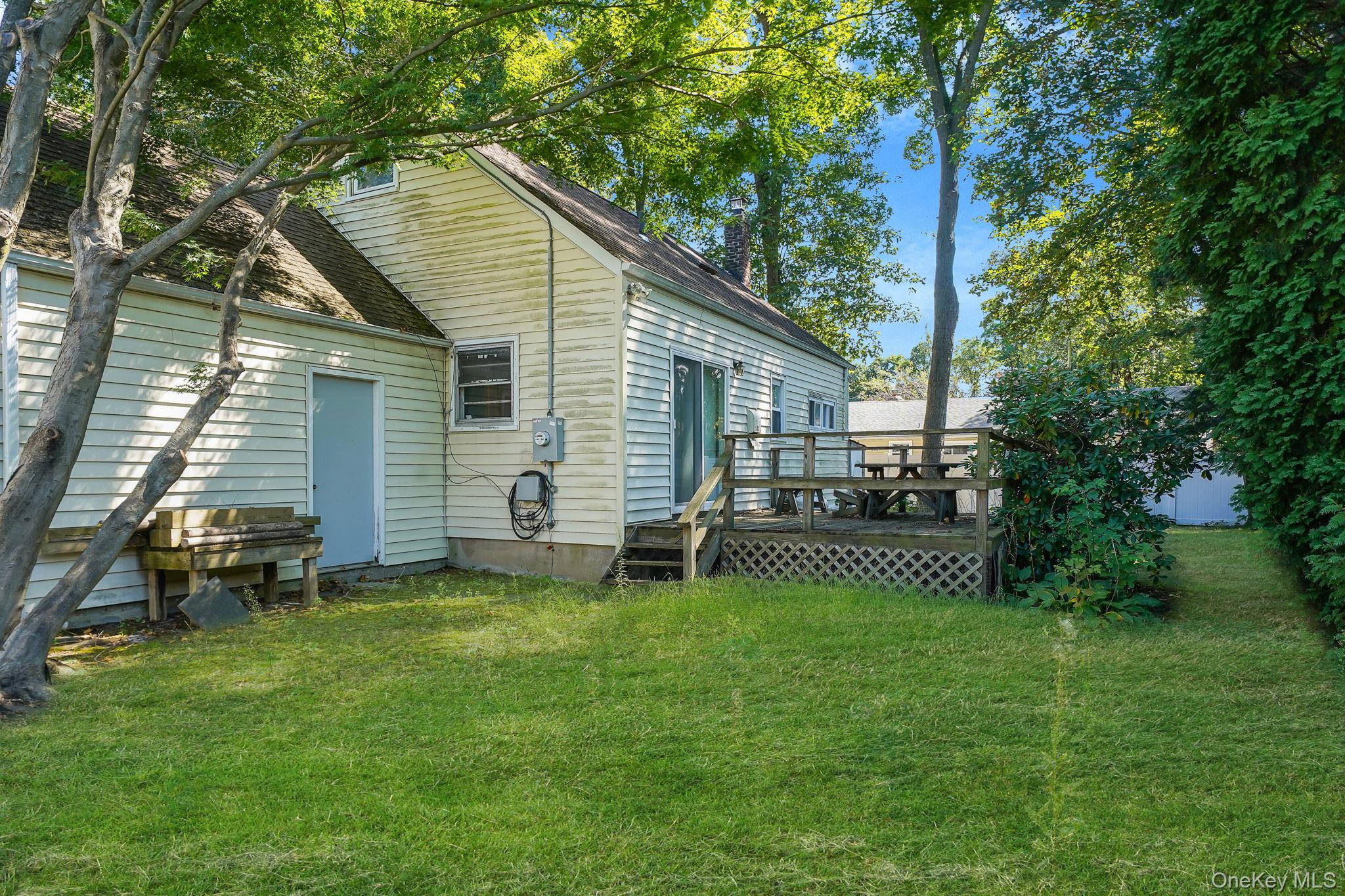 25 Hazard Avenue, Huntington Station, NY 11746