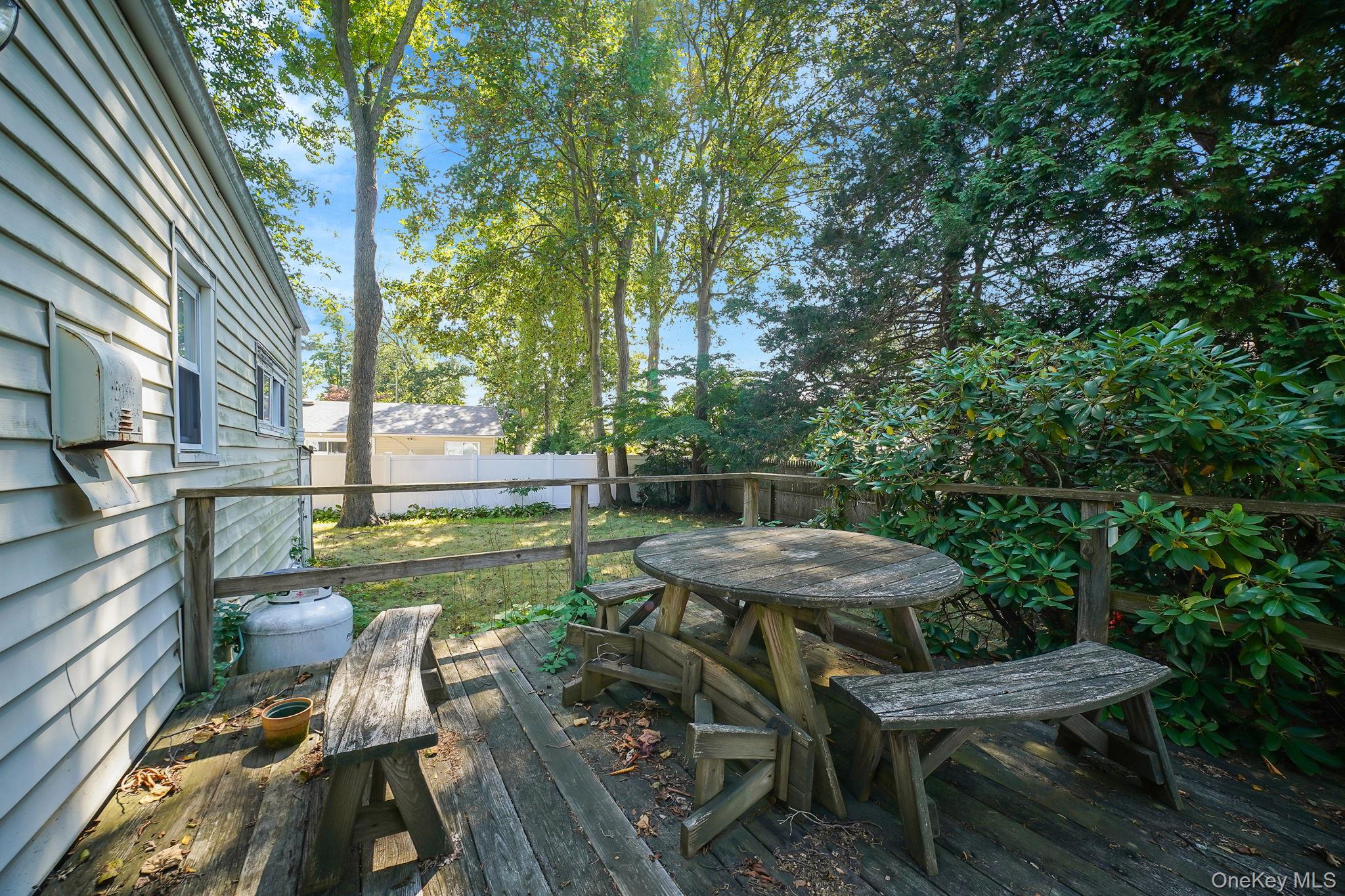 25 Hazard Avenue, Huntington Station, NY 11746