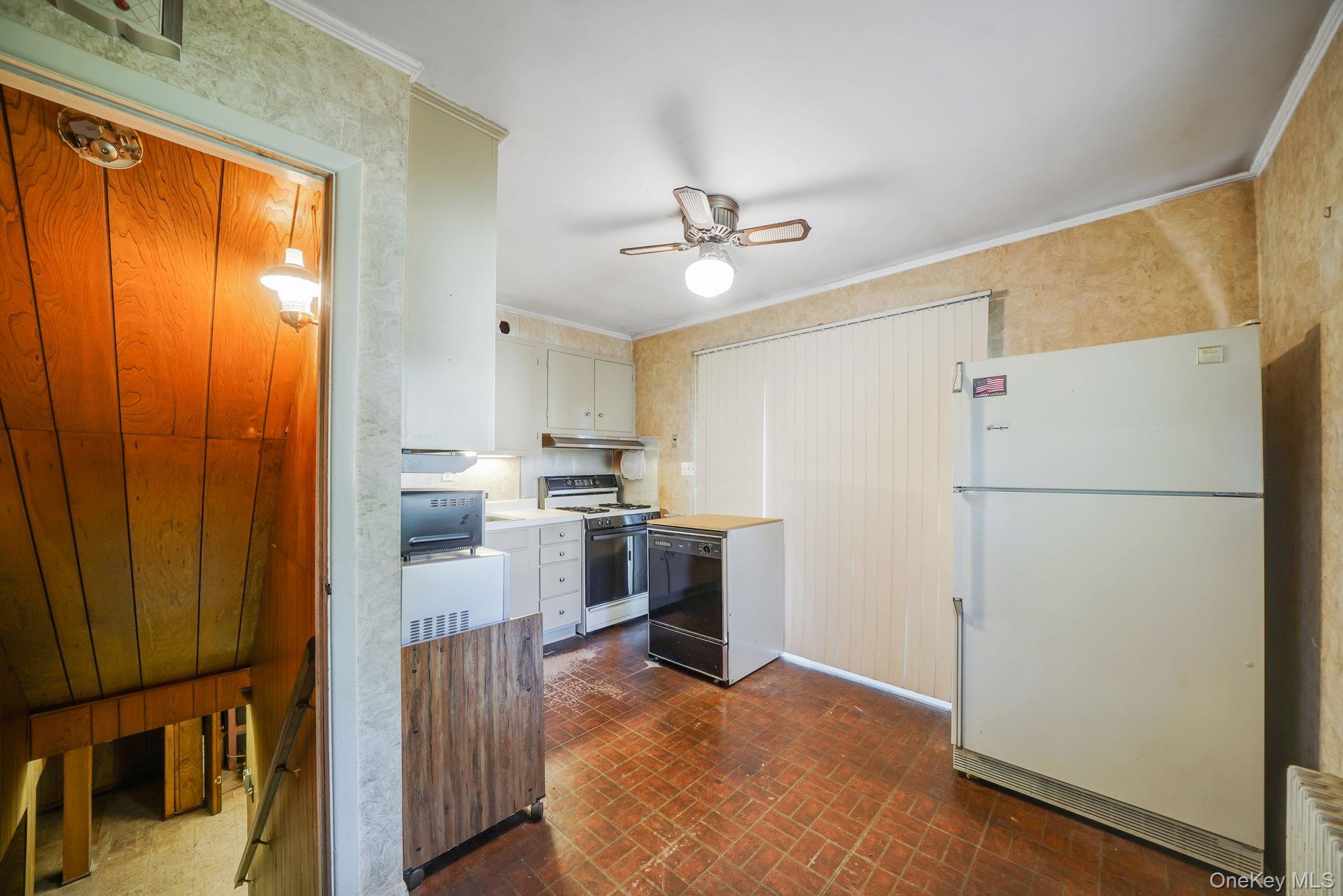 25 Hazard Avenue, Huntington Station, NY 11746