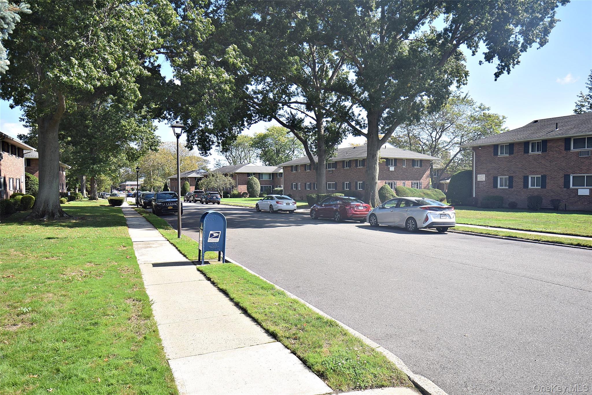 72 Edmunton Drive # B-7, North Babylon, NY 11703