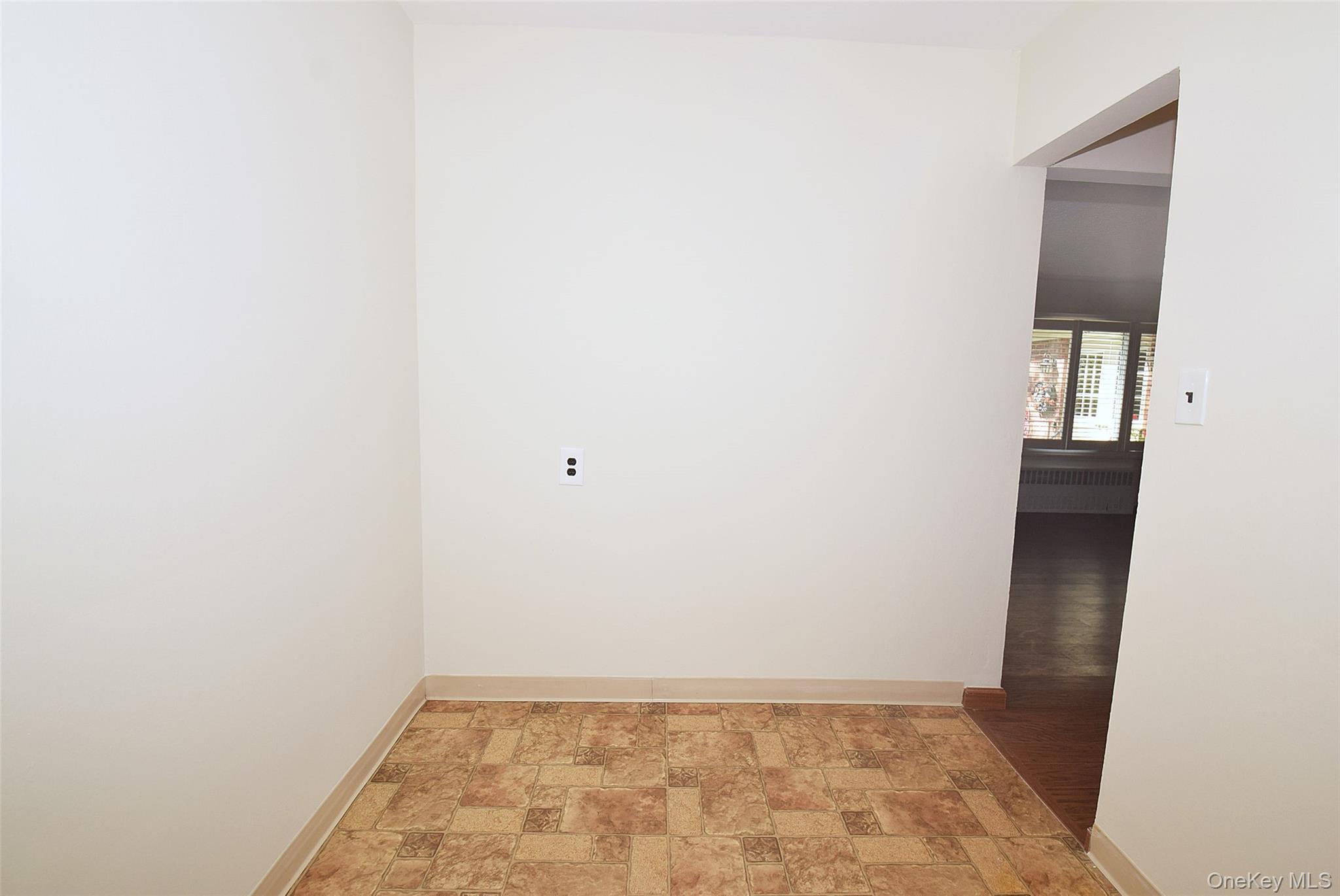 72 Edmunton Drive # B-7, North Babylon, NY 11703