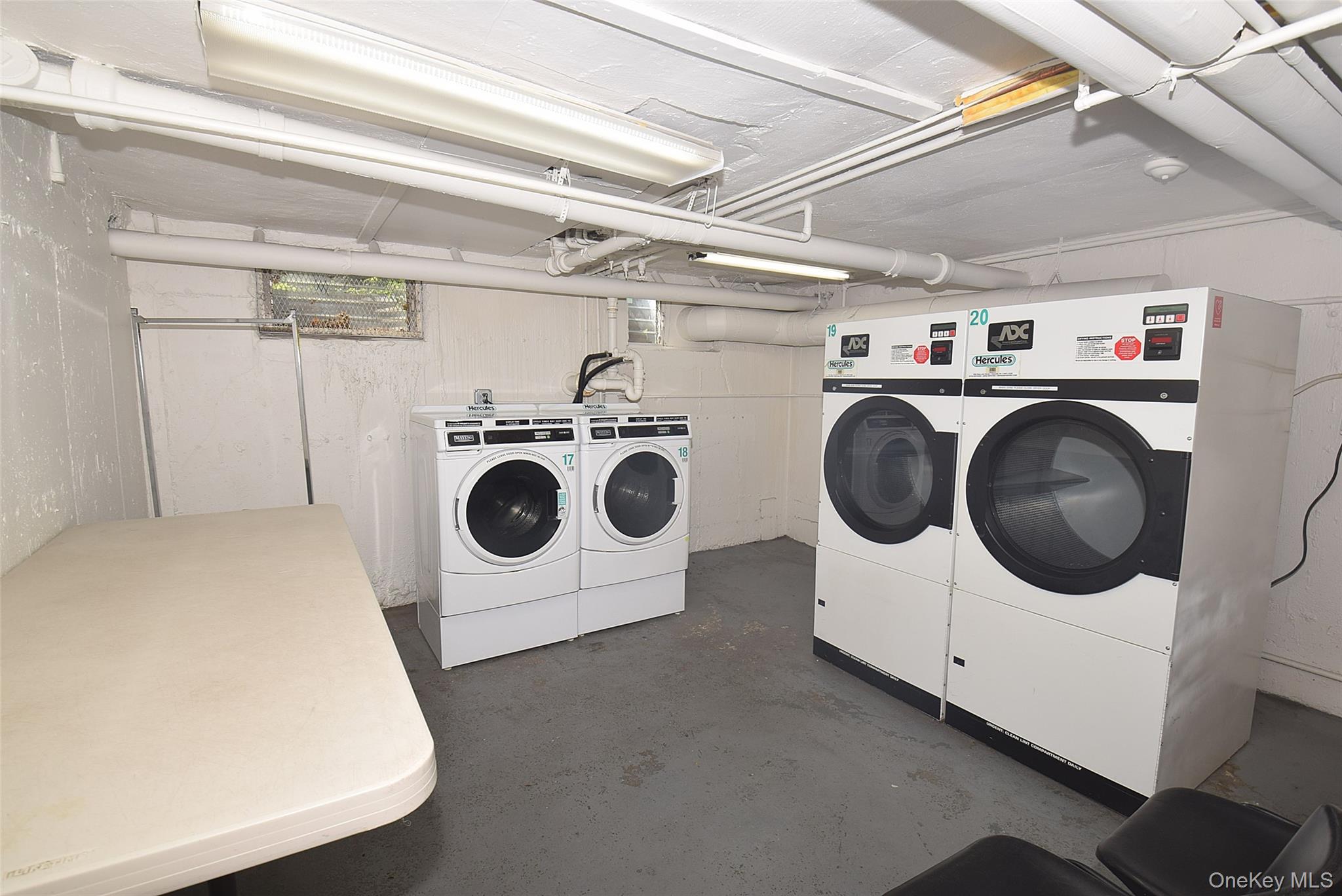 72 Edmunton Drive # B-7, North Babylon, NY 11703