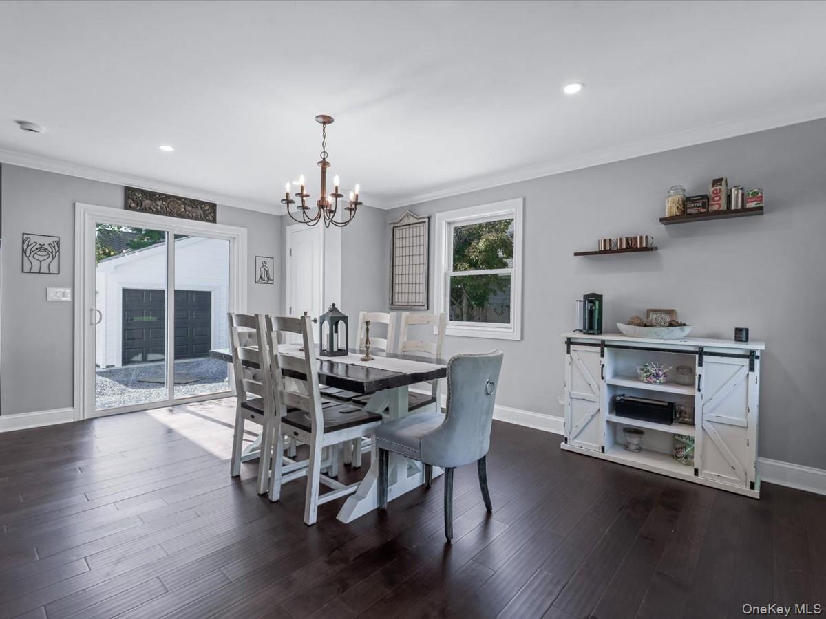 10 Smith Street, Center Moriches, NY 11934