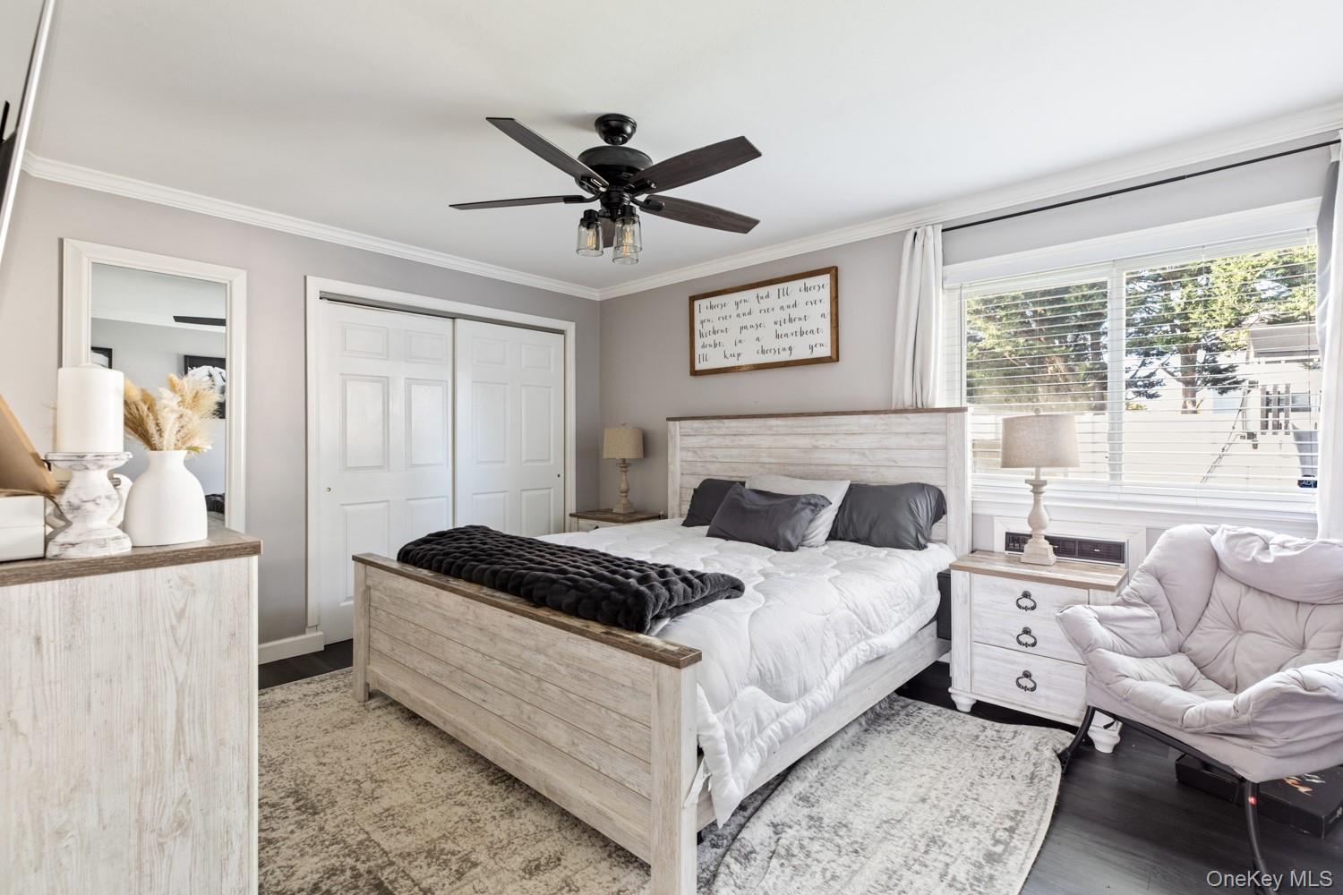 19 Carson Lane, Medford, NY 11763