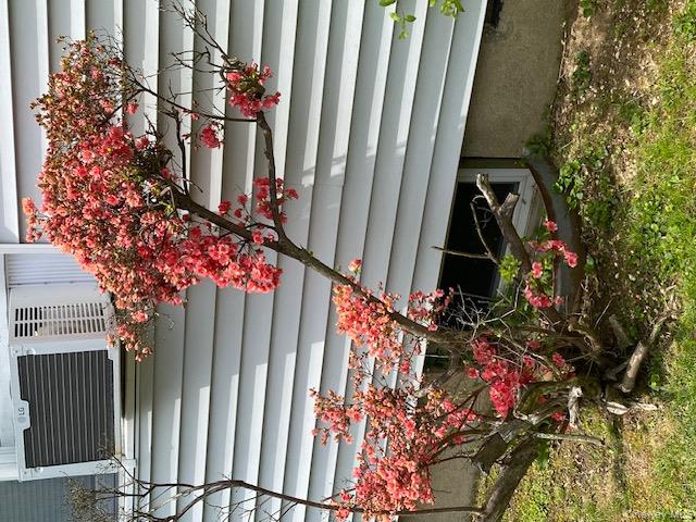 170 Wickfield Lane, North Babylon, NY 11703