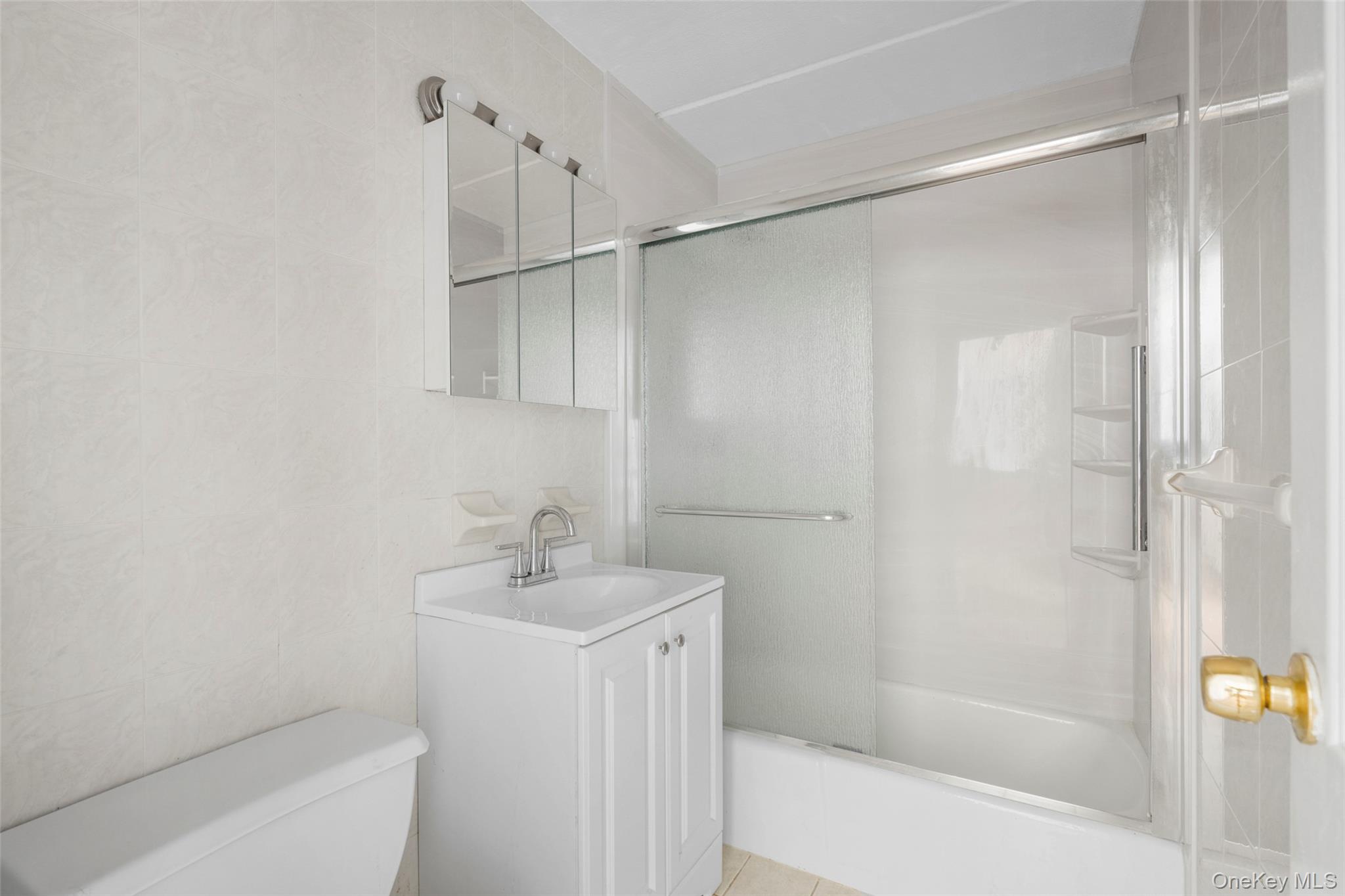 687 Bronx River Road # 7C, Yonkers, NY 10704