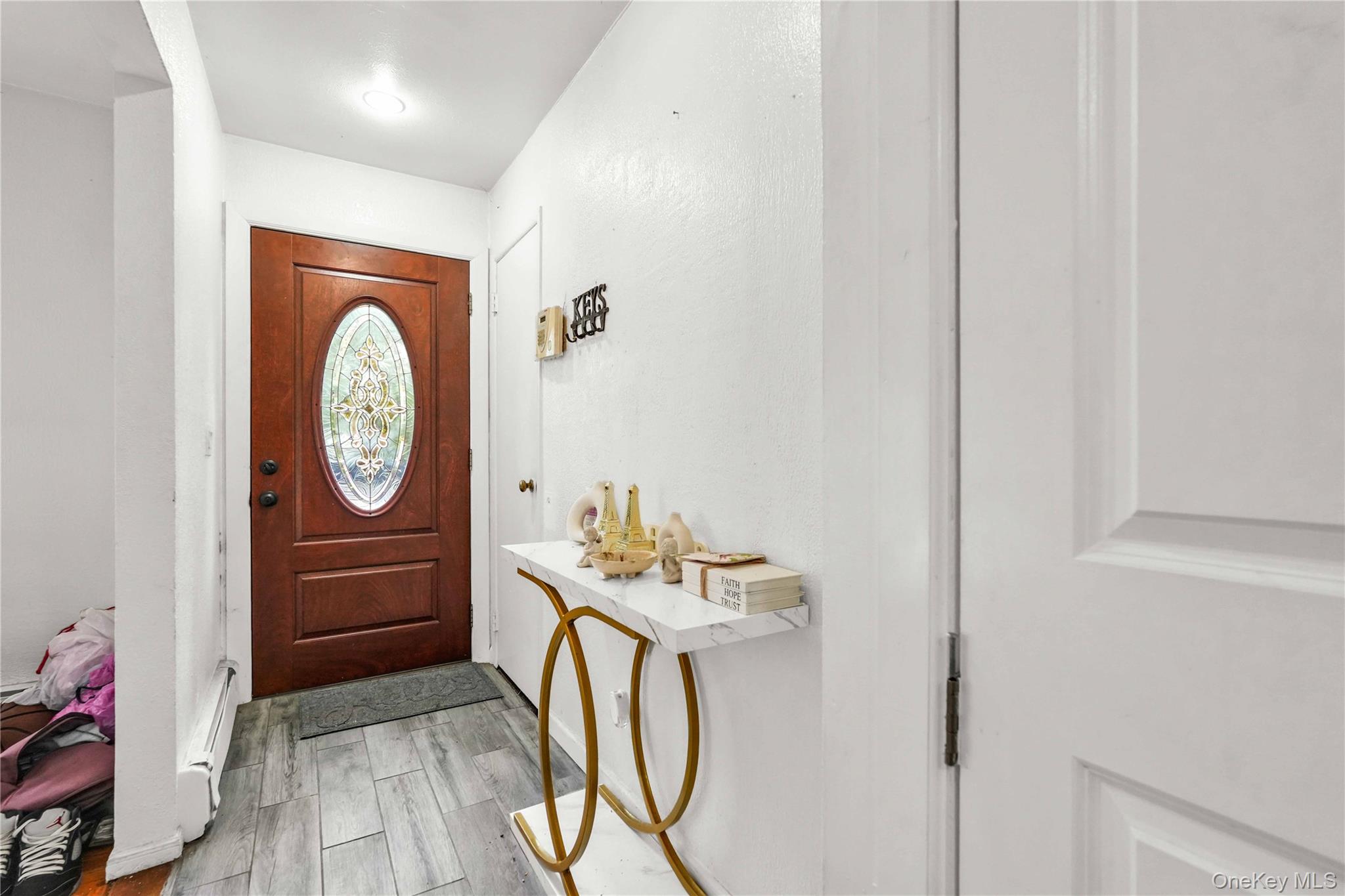 293 Pennsylvania Avenue, Roosevelt, NY 11575