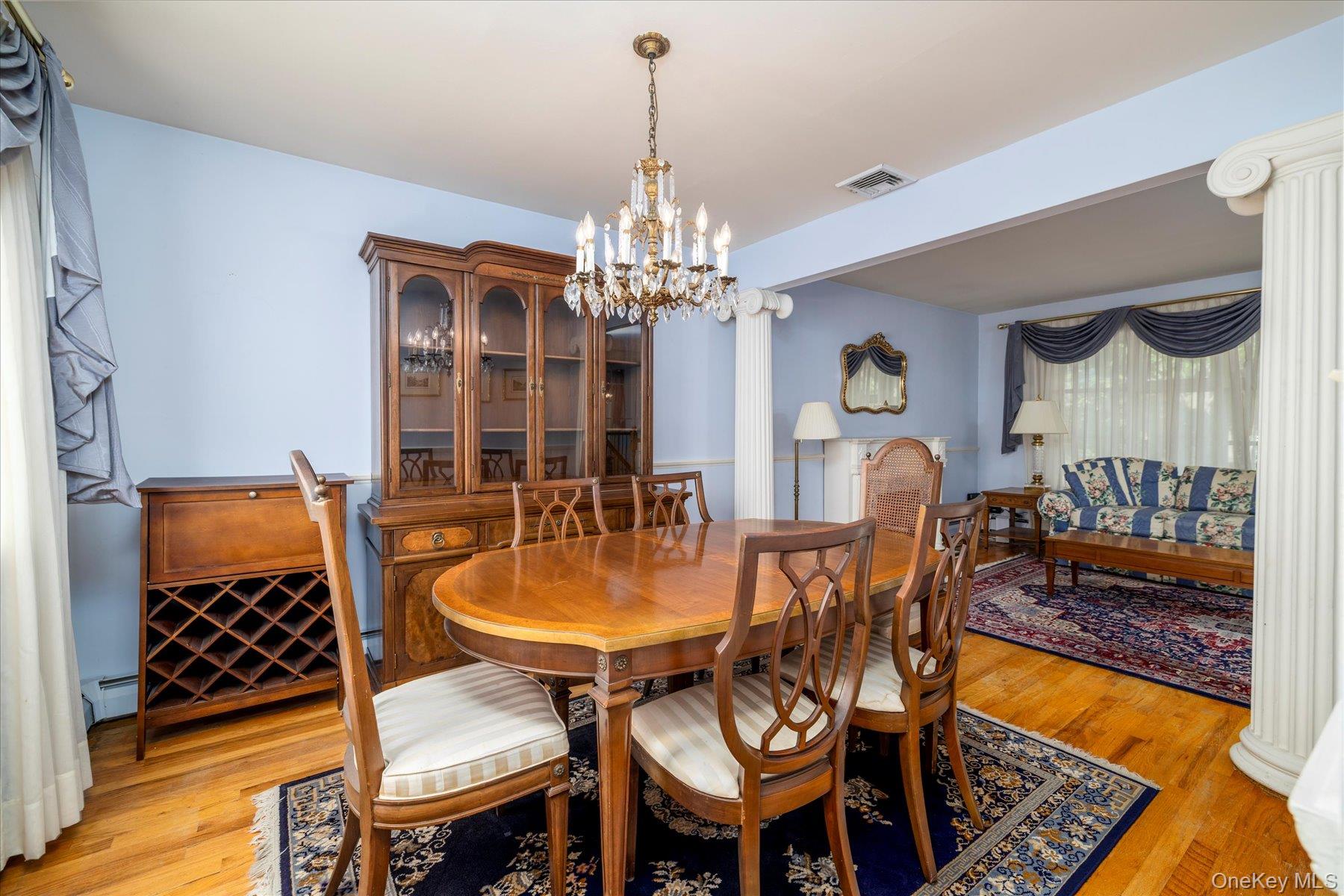 33 Starks Place, Lynbrook, NY 11563