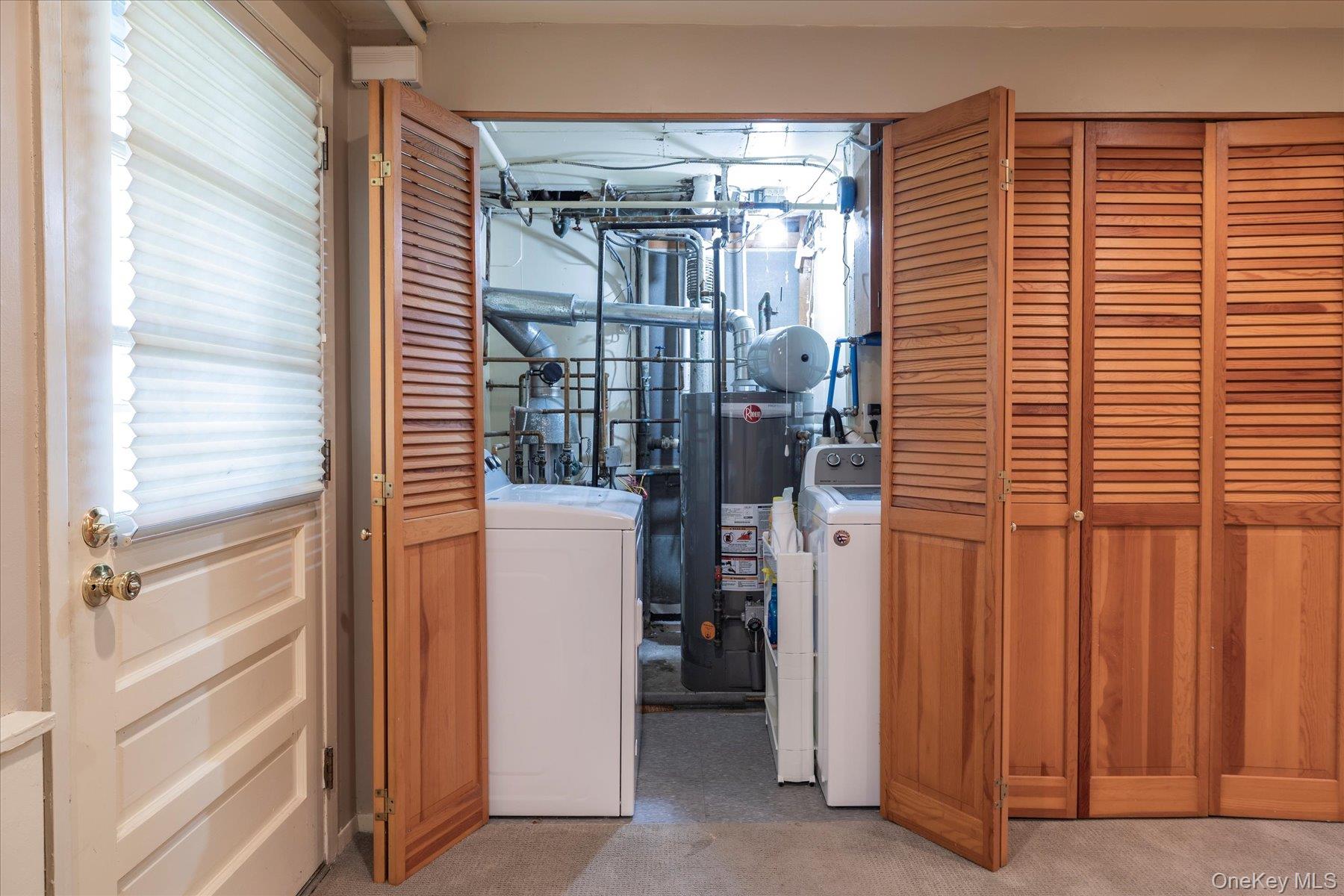 33 Starks Place, Lynbrook, NY 11563