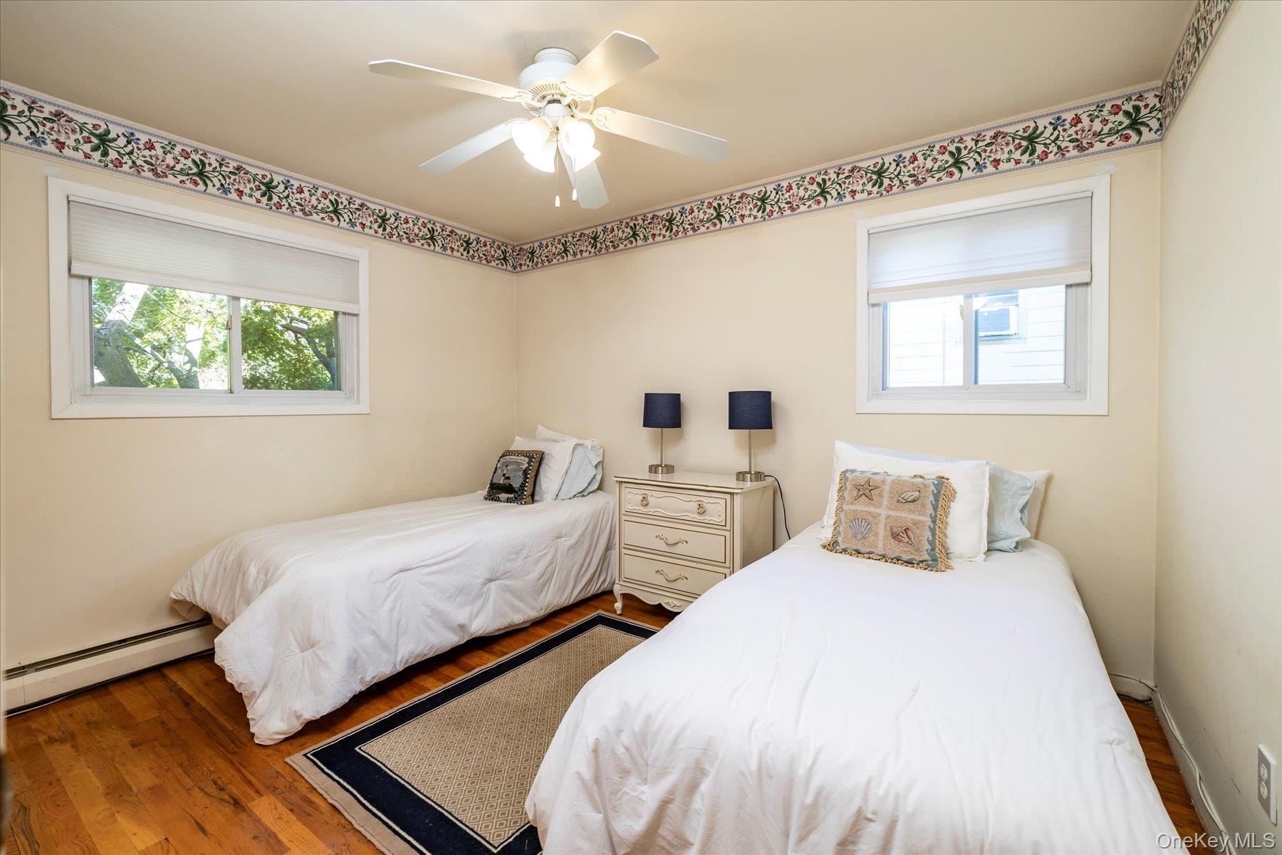 33 Starks Place, Lynbrook, NY 11563