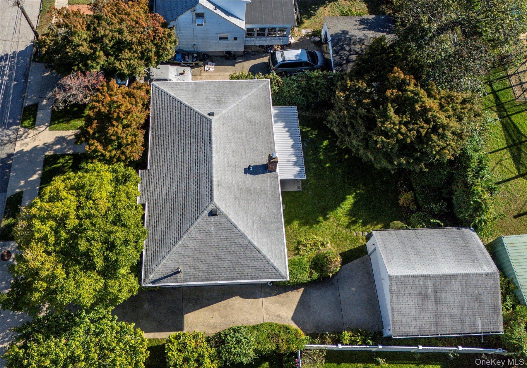 33 Starks Place, Lynbrook, NY 11563