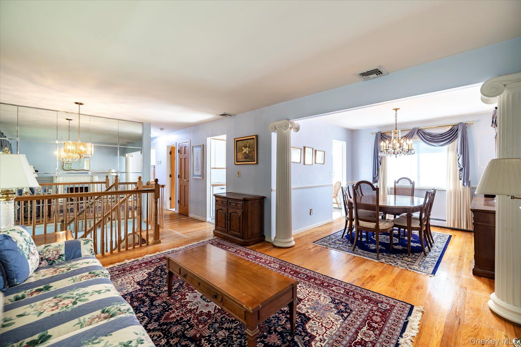 33 Starks Place, Lynbrook, NY 11563