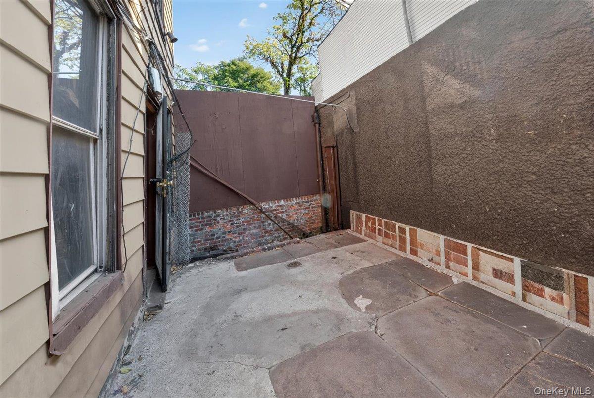 350 E169th Street, Bronx, NY 10456