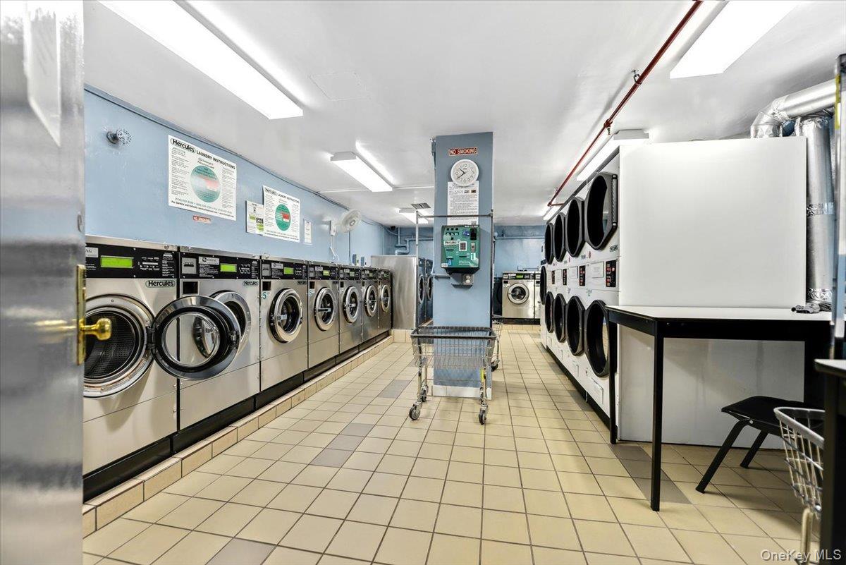 85-15 Main Street # J12, Briarwood, NY 11435