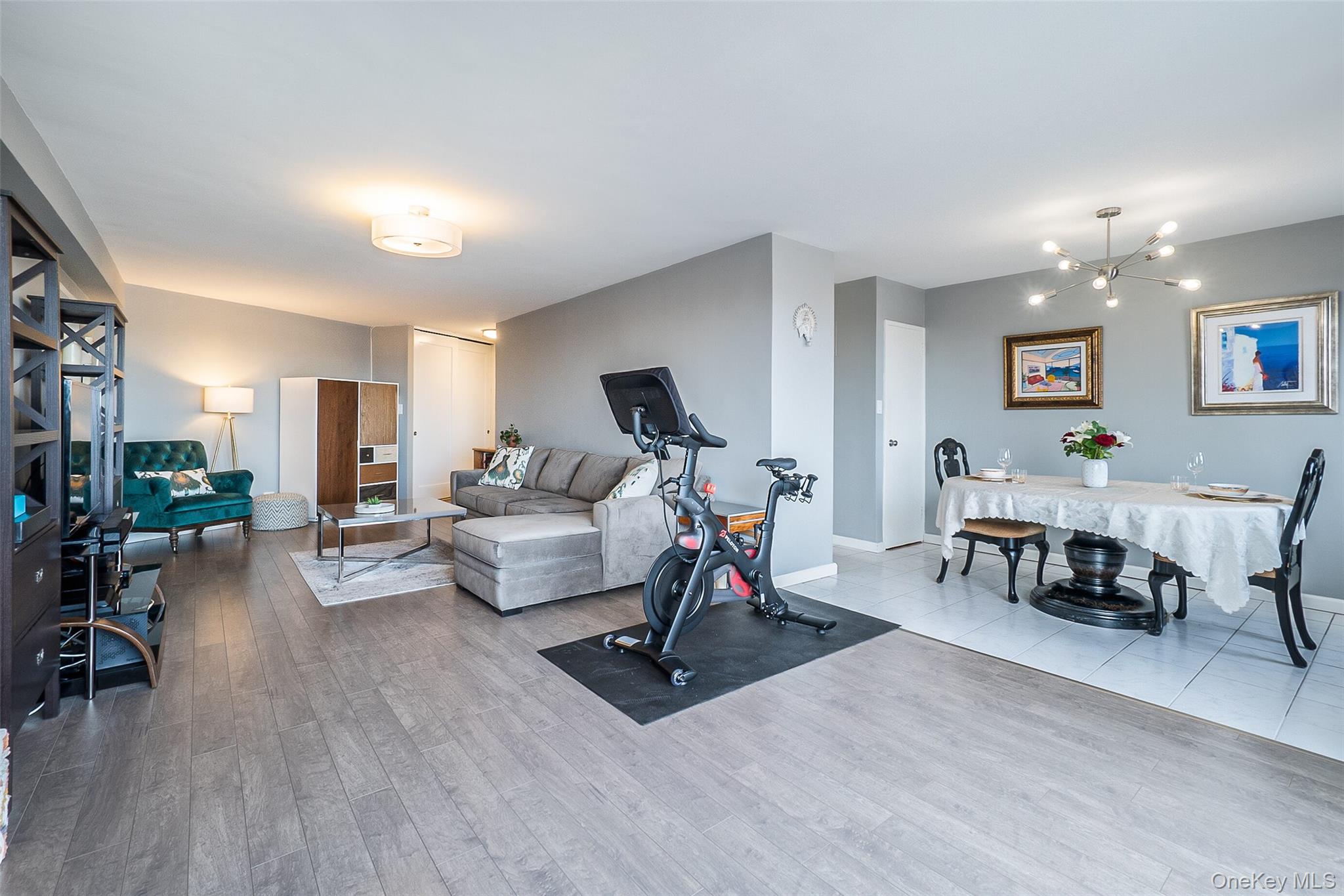 85-15 Main Street # J12, Briarwood, NY 11435