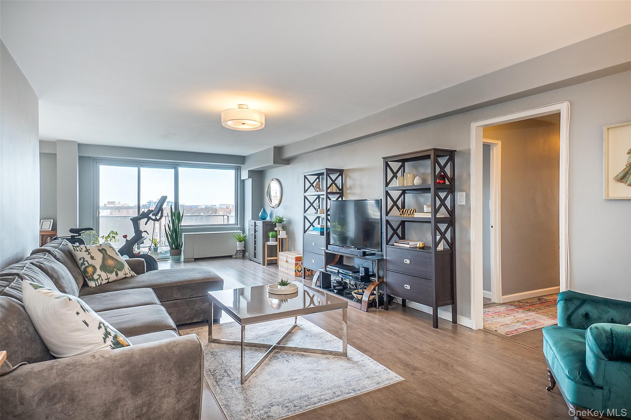 85-15 Main Street # J12, Briarwood, NY 11435