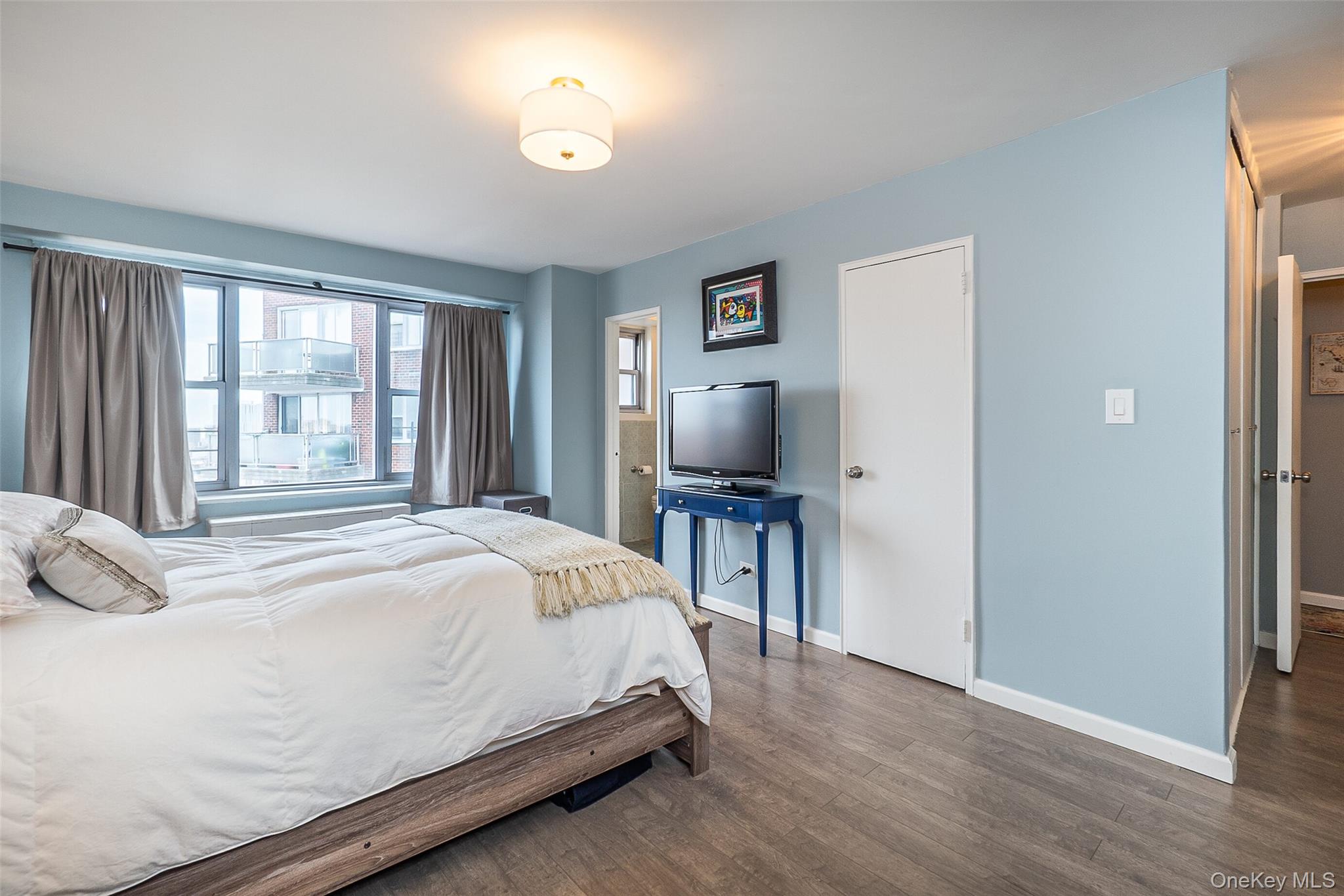 85-15 Main Street # J12, Briarwood, NY 11435