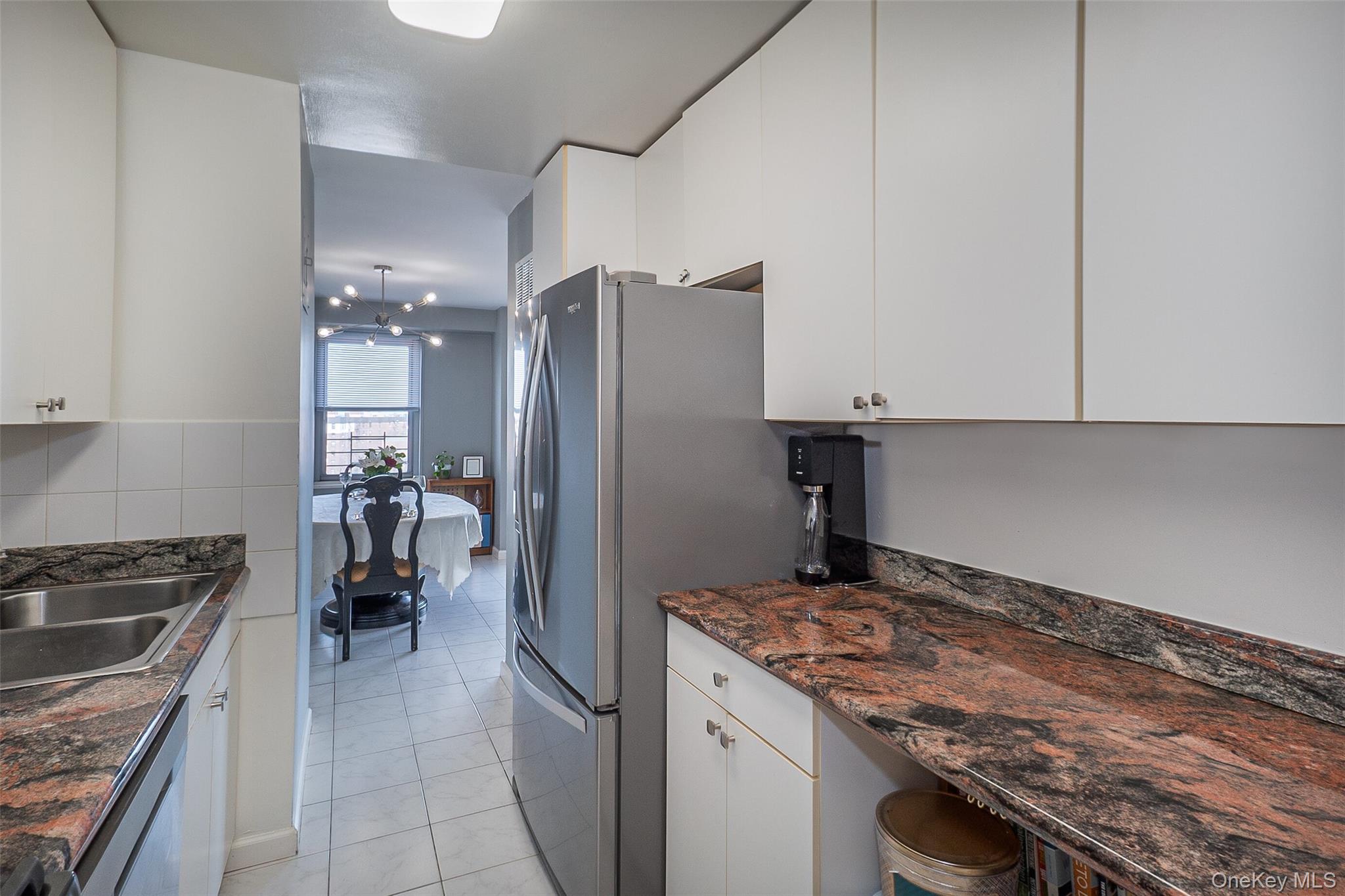 85-15 Main Street # J12, Briarwood, NY 11435