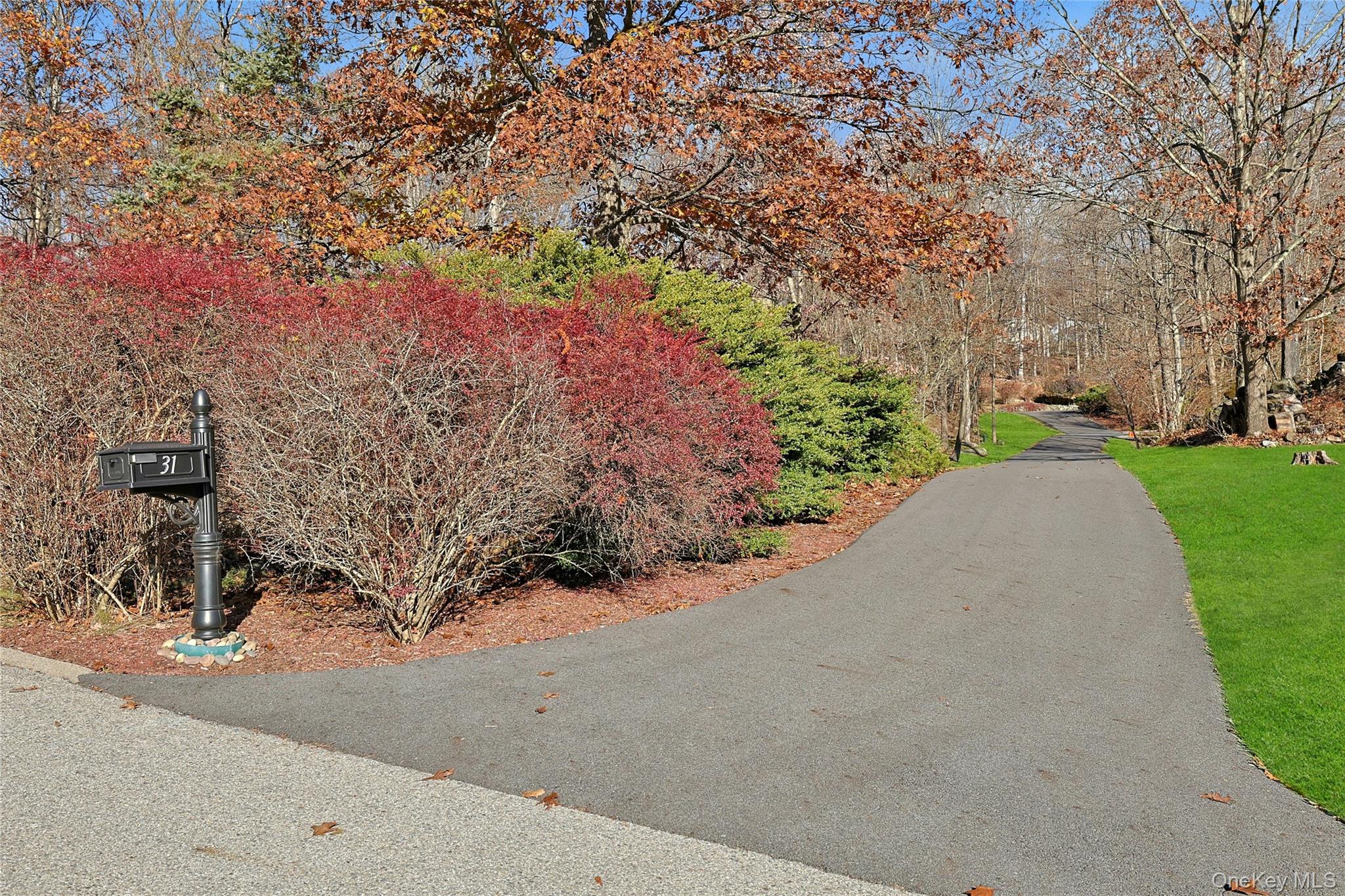 31 Powder Horn Road, Cortlandt Manor, NY 10567