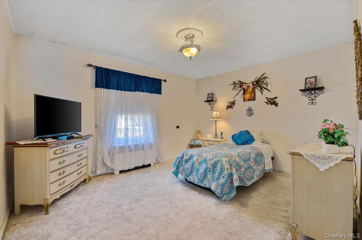 3520 Mallard Road, Levittown, NY 11756