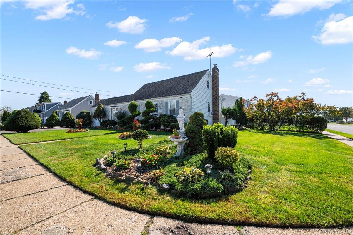 3520 Mallard Road, Levittown, NY 11756